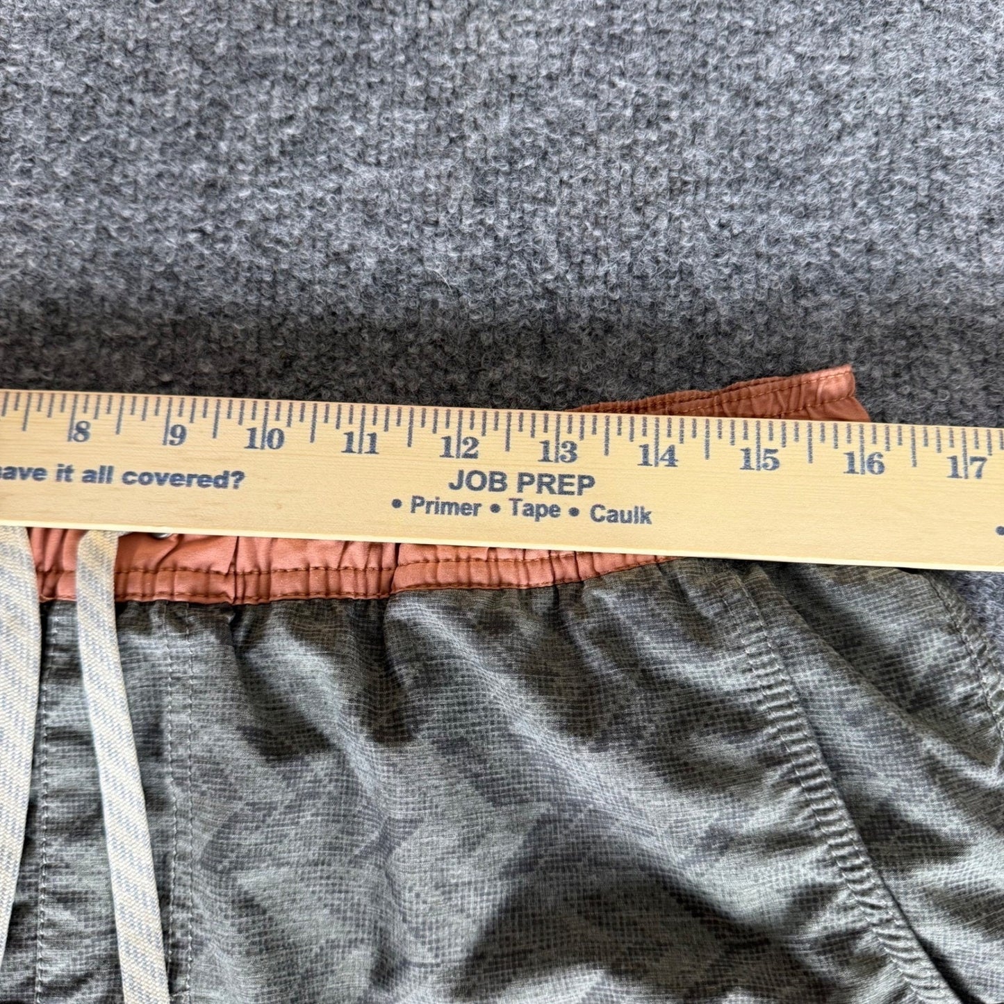 Vuori Kore Shorts Mens 32 Zig-Zag Chevron Geometric Lined Athletic Gym Training