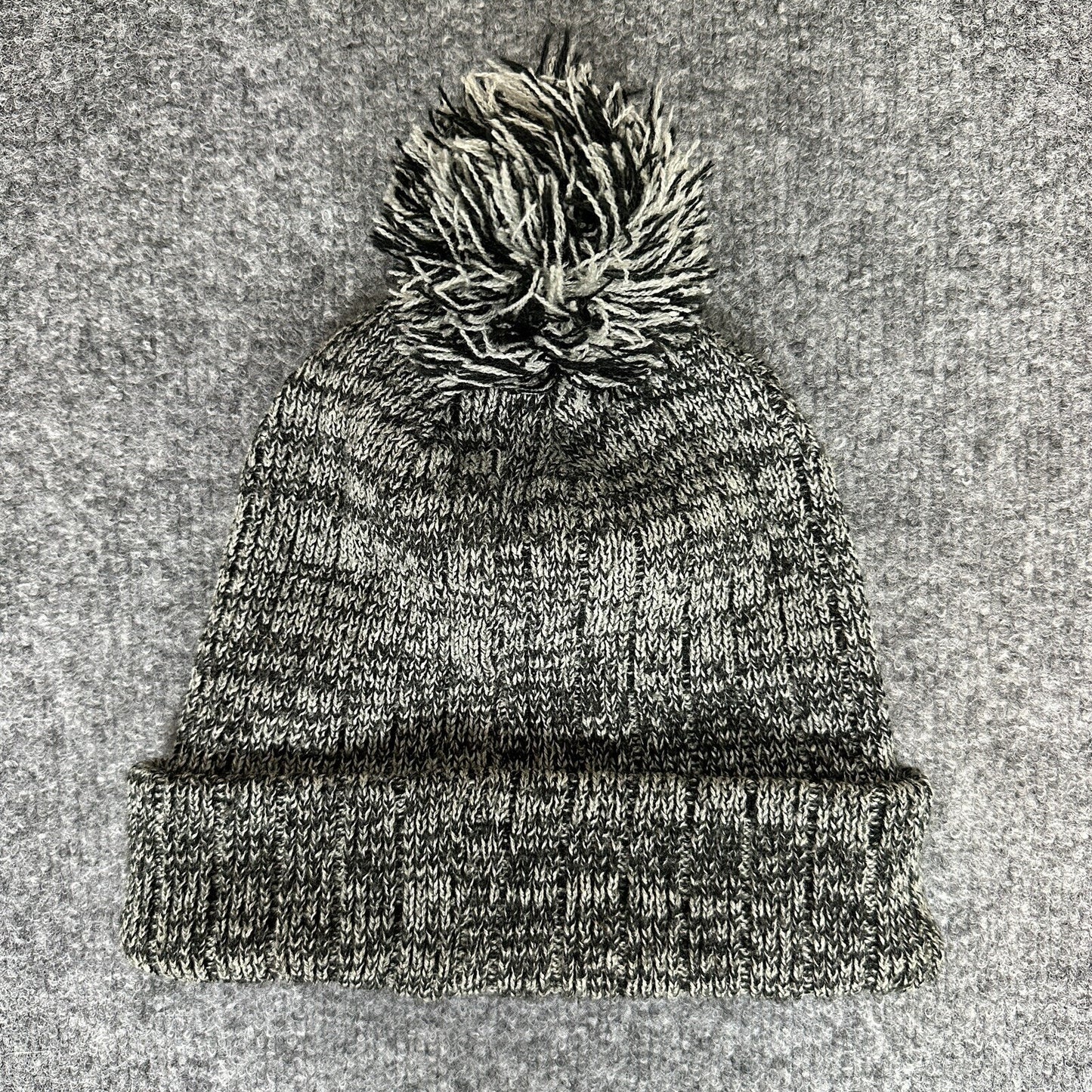 BMFit Beanie Hat Mens OSFA Heathered Grey Pom Pom stretch Casual Adult