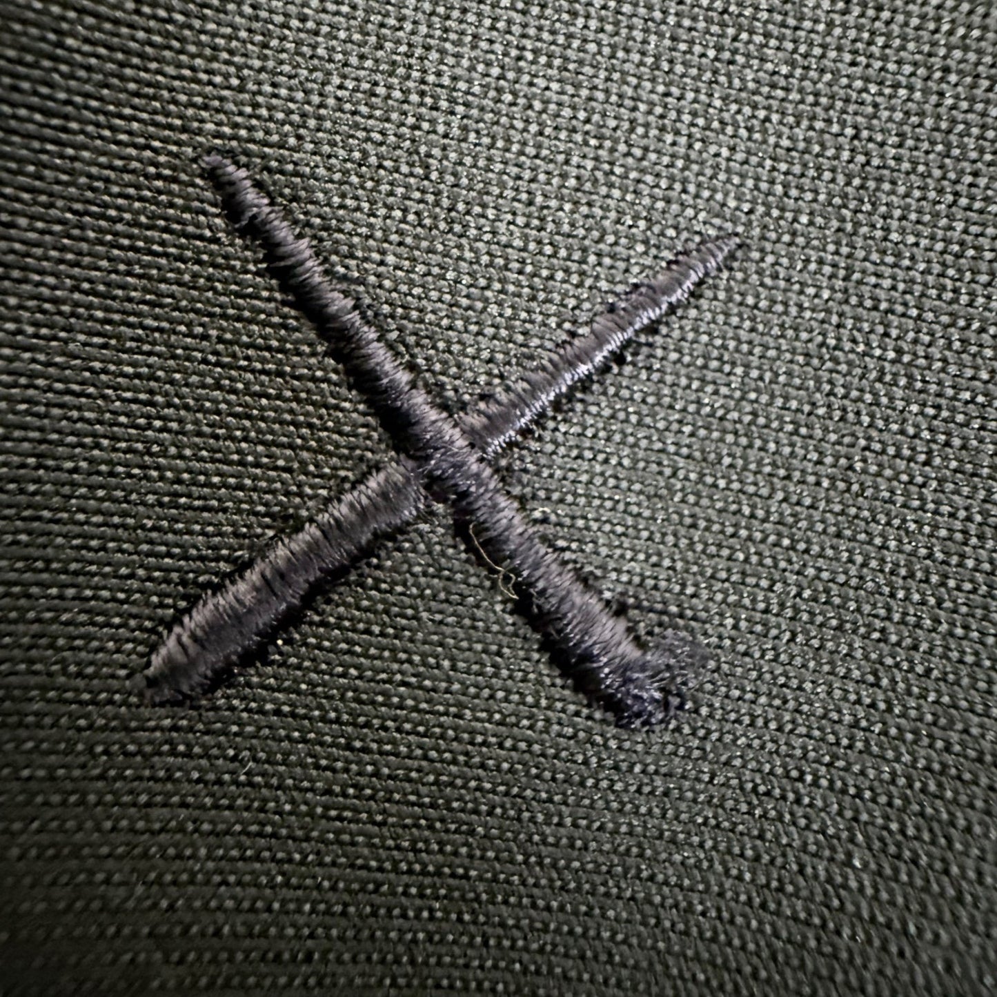 Cuts AO Joggers Mens Medium Blue Athletic Pants Performance Stretch Athleisure