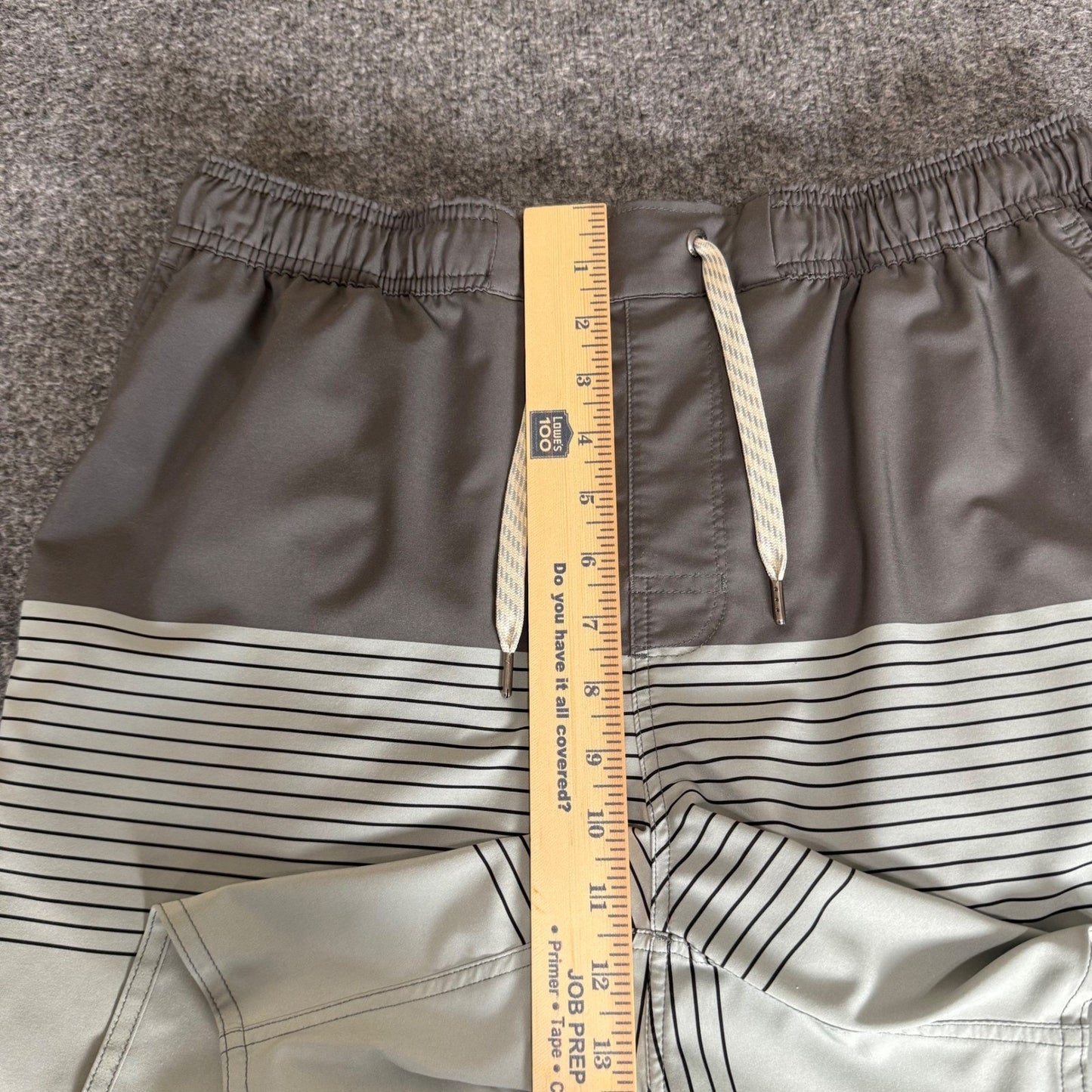 Vuori Trail Shorts Mens 32 Striped Athleisure Lined Stretch Workout Running Gym