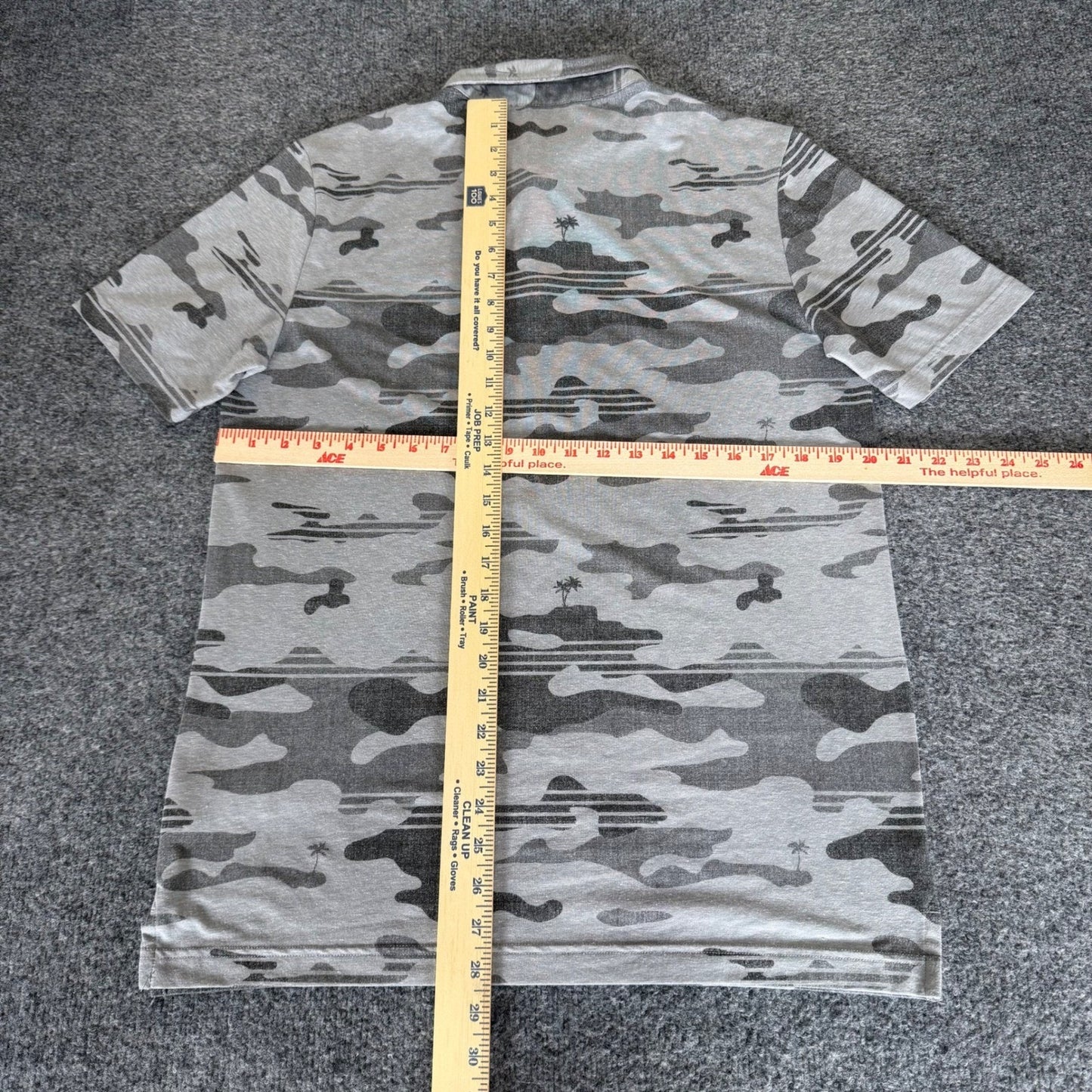 Travis Mathew Golf Polo Shirt Men Medium Gray Camo Palm Tree Short Sleeve Casual