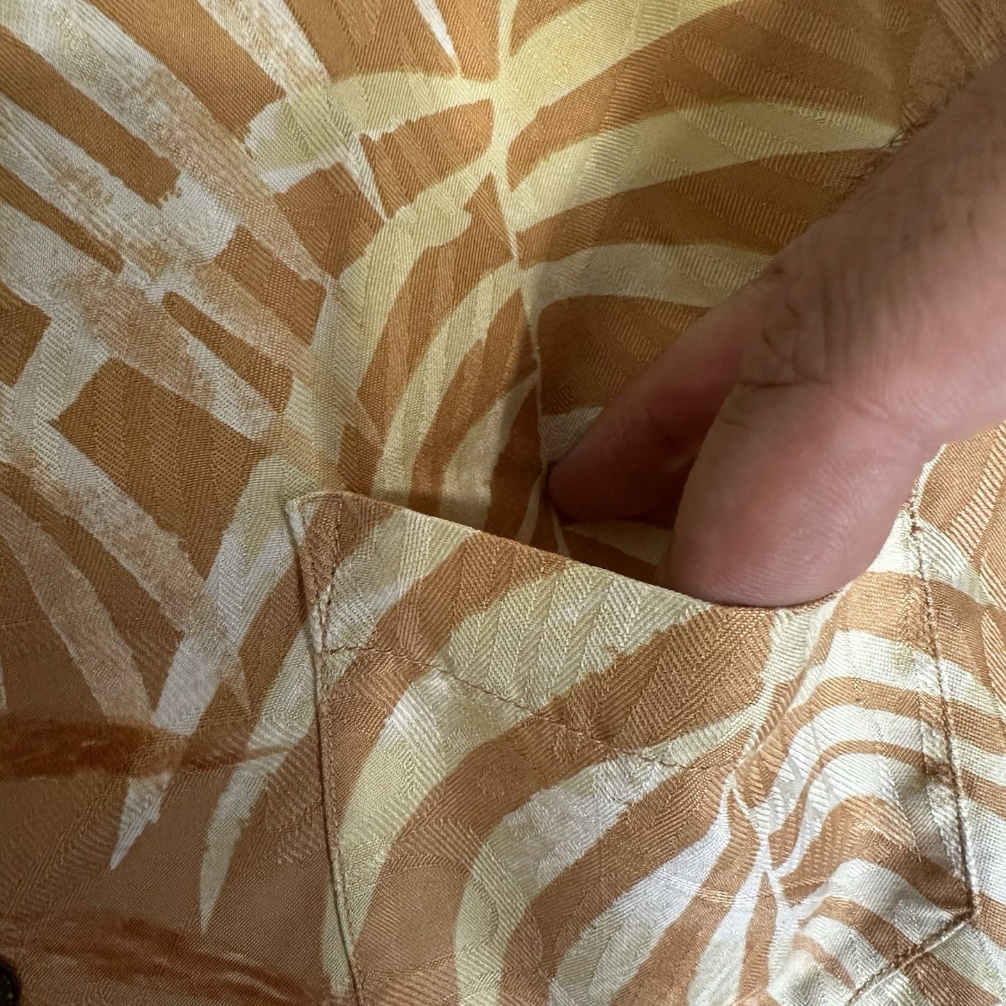 Tommy Bahama Shirt Men's Medium Orange Floral Silk Button Up Camp Short Sleeve