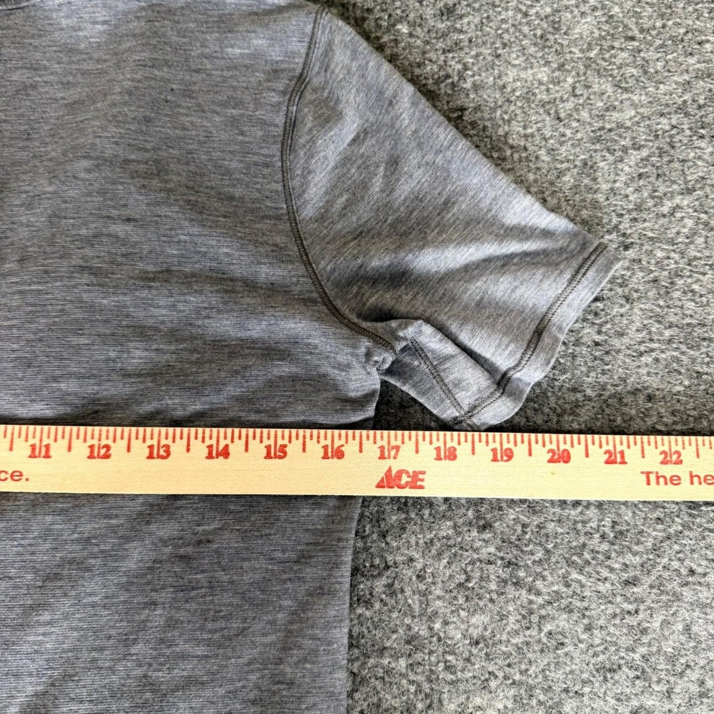 Lululemon Do The Daily Shirt Womens Small Gray Twist Front Short Sleeve Athletic