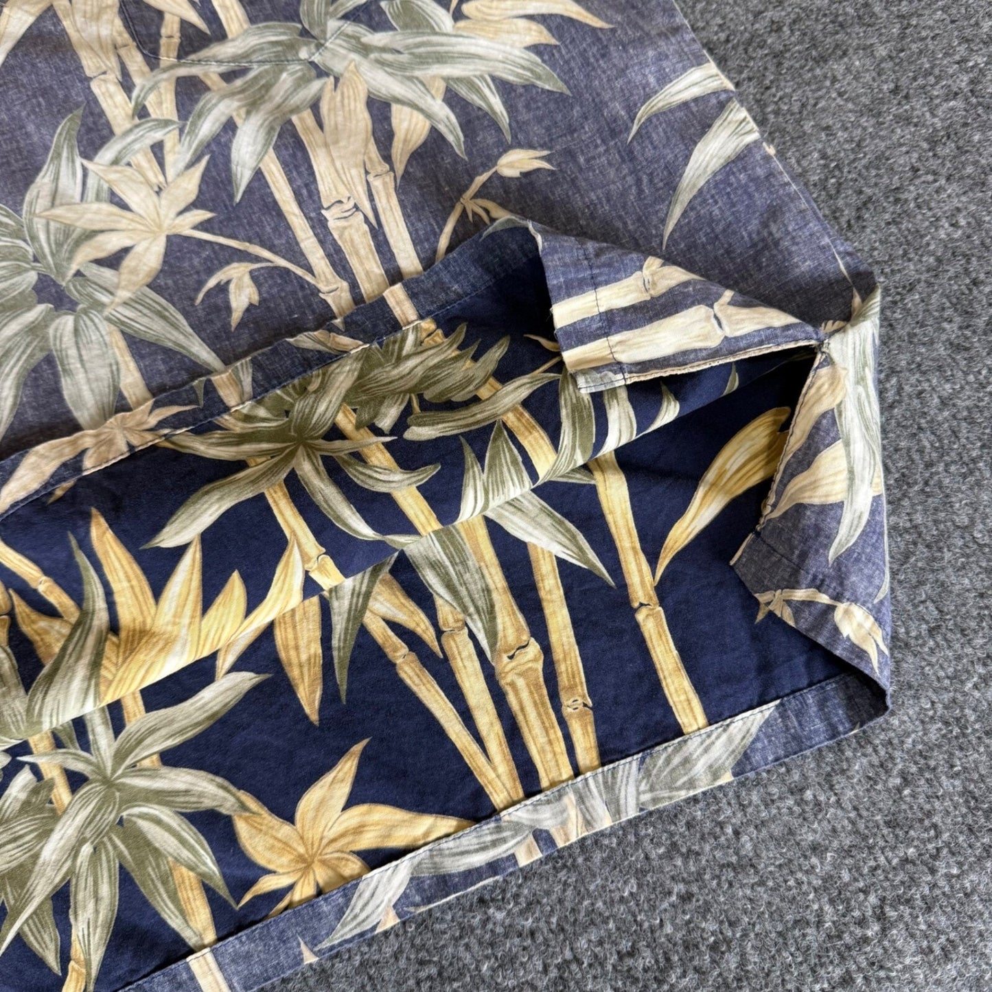 Hilo Hattie Hawaiian Popover Shirt Bamboo Reverse Print Aloha Shirt Blue Mens XL