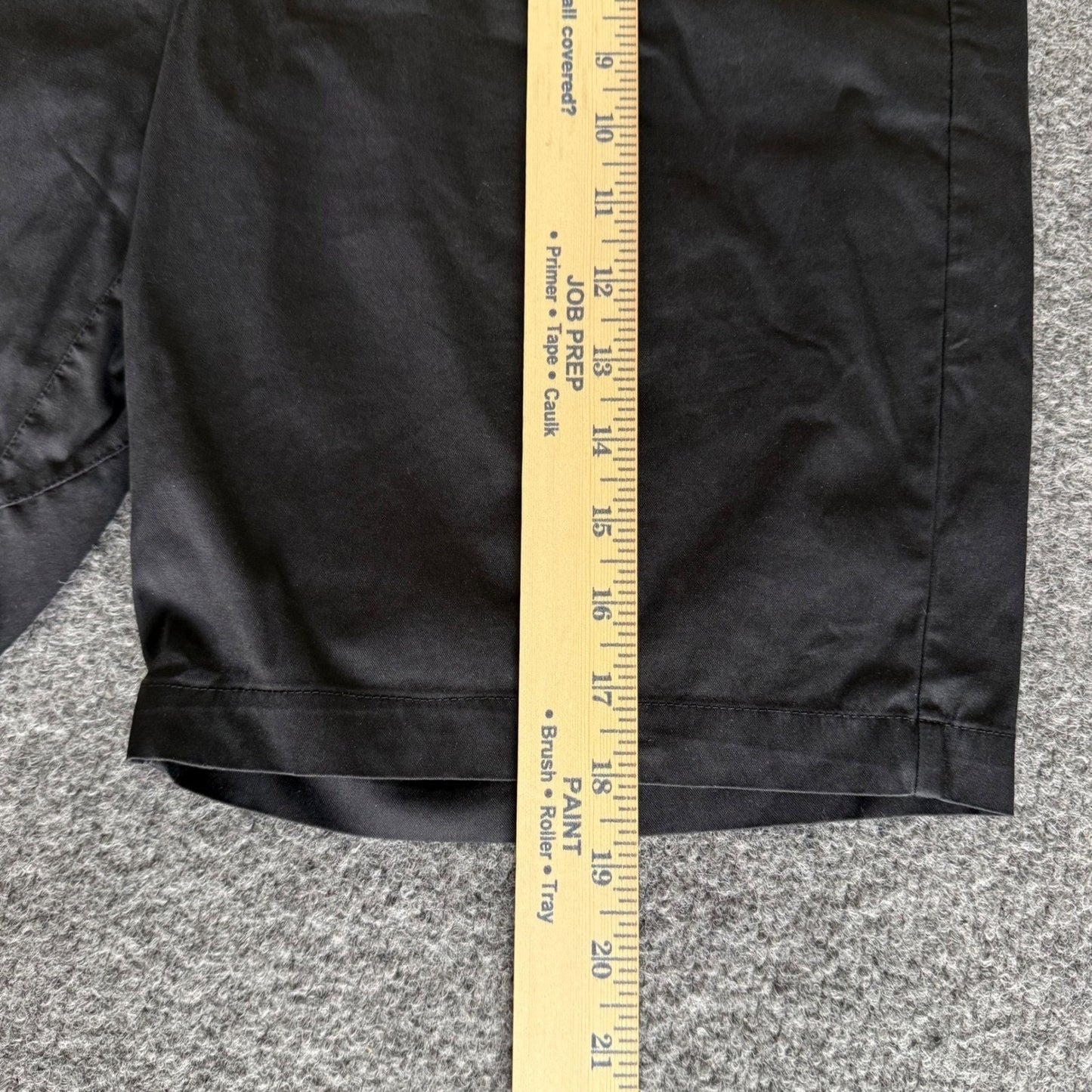 Lululemon Commission Mens Shorts Black Size 32 Chino Golf Casual Performance