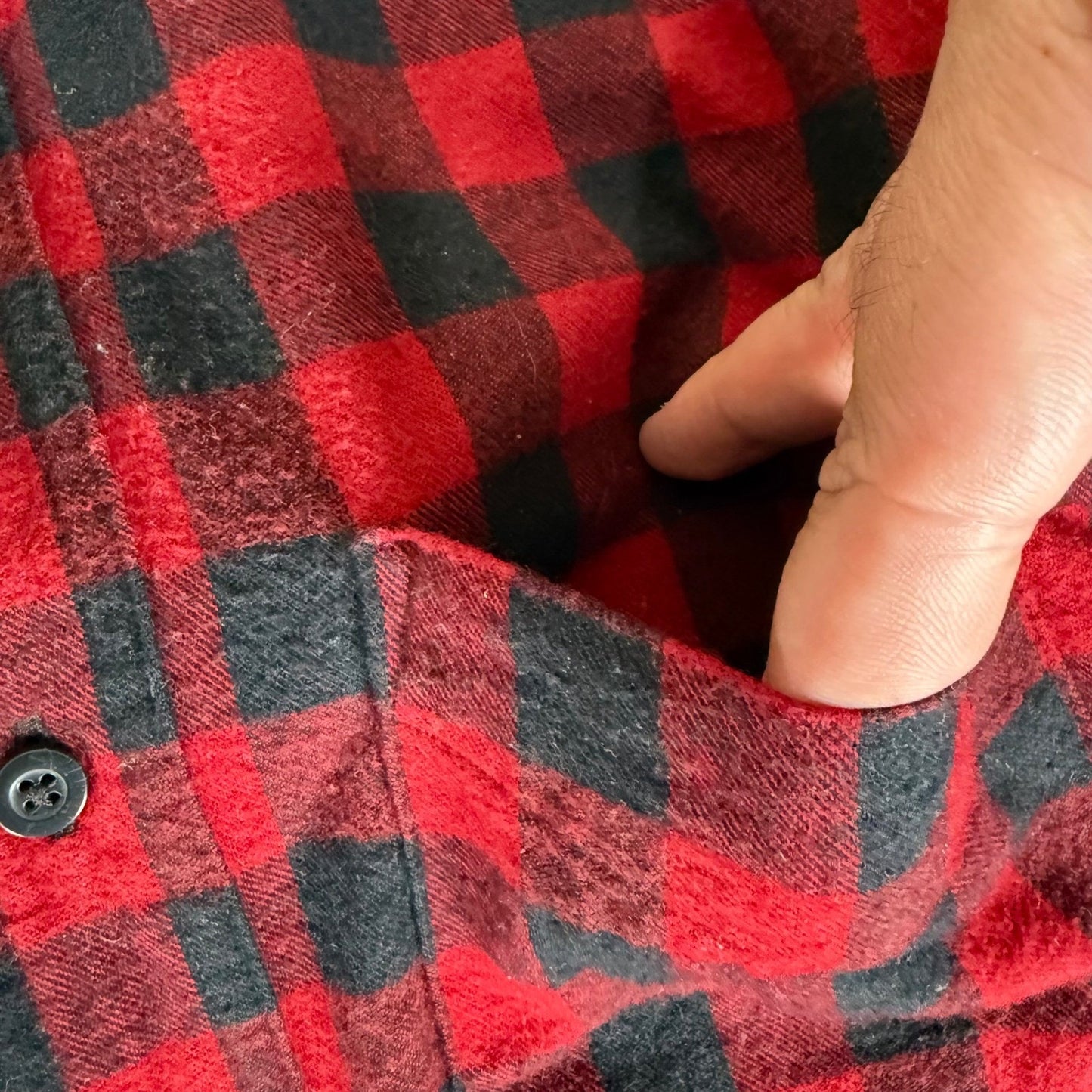 LL Bean Mens Scotch Plaid Flannel Shirt Red Black Cotton Button Up Small Outdoor