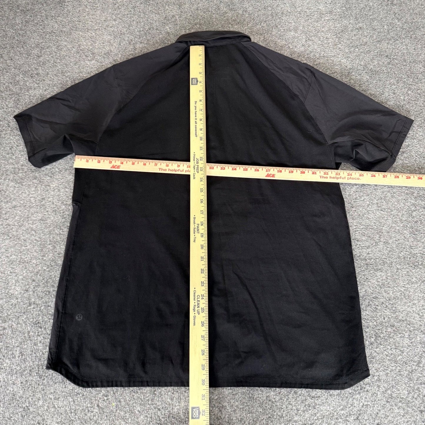Lululemon Mens Short Sleeve Button Down Snap Shirt Black Large Pocket Tech Mesh