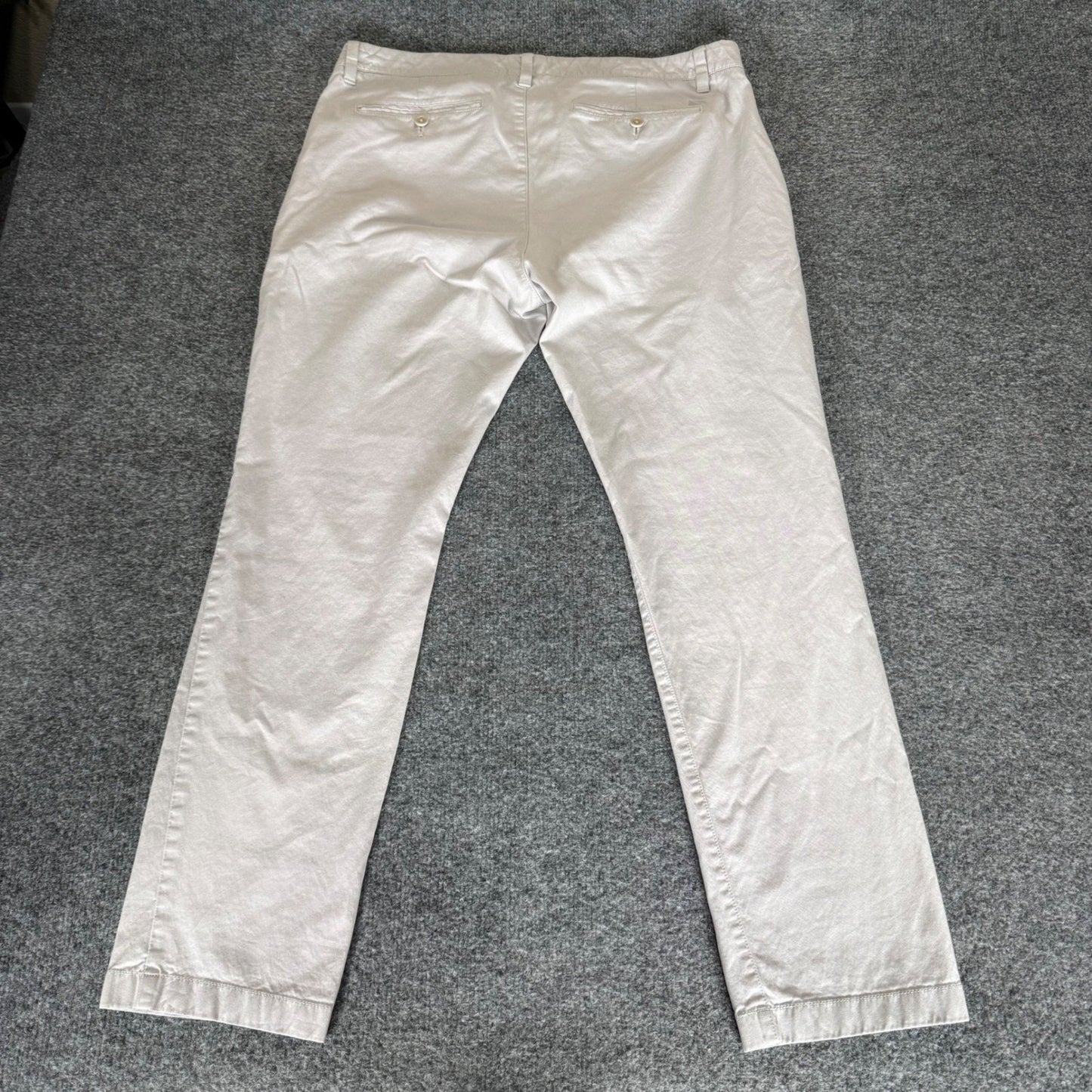 UNTUCKit Mens Chino Pants 35x30 (36x29) Gray Straight Fit Pima Cotton Casual