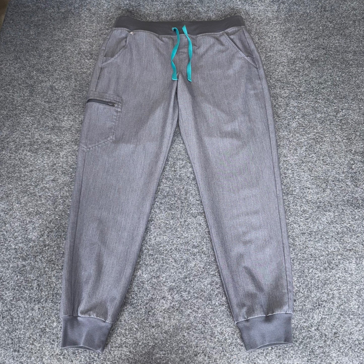 FIGS Catarina Zamora Scrub Top Pants Set Women Gray Medium 32x29 Nursing Uniform