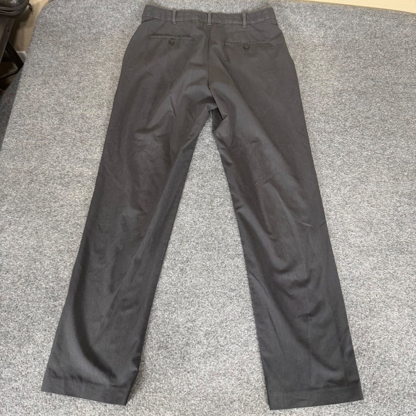 Van Heusen Flex Mens Straight Fit Dress Pants Gray 34x33 Stretch Trousers Office