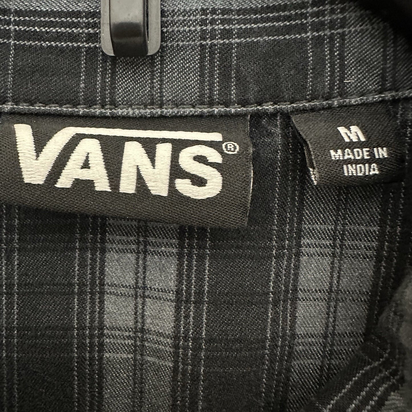 Vans Shirt Mens Medium Plaid Long Sleeve Button Up Skater Pockets Casual Adult