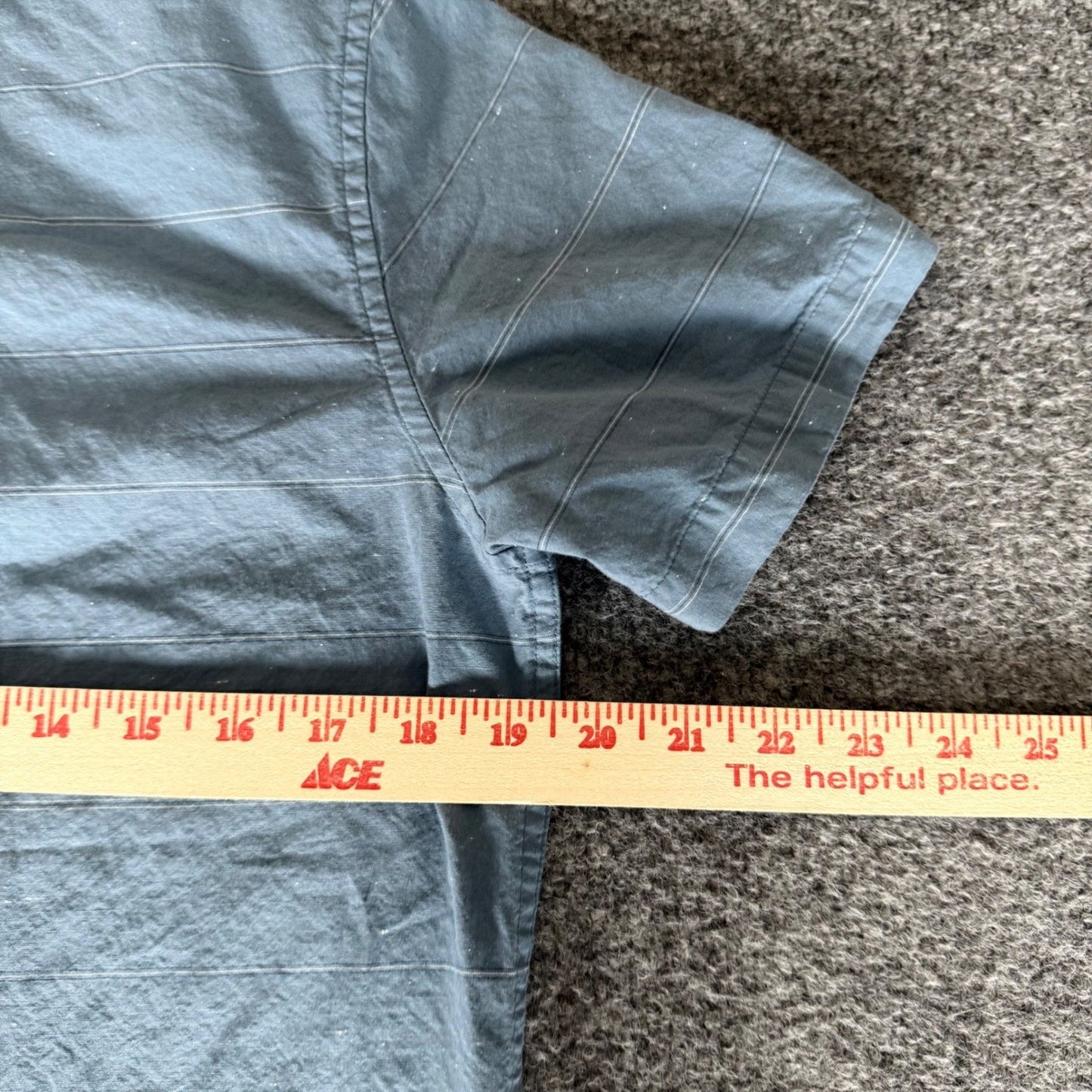 Travis Mathew Mens Small Blue Striped Short Sleeve Button Up Shirt Golf Casual