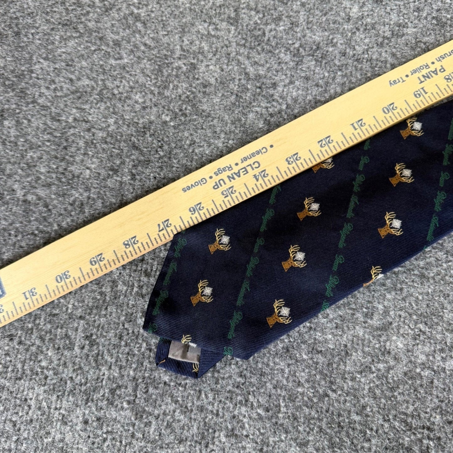 Robert Talbott Mens Silk Tie Navy Blue Stag Deer Hand Sewn USA Necktie Classic