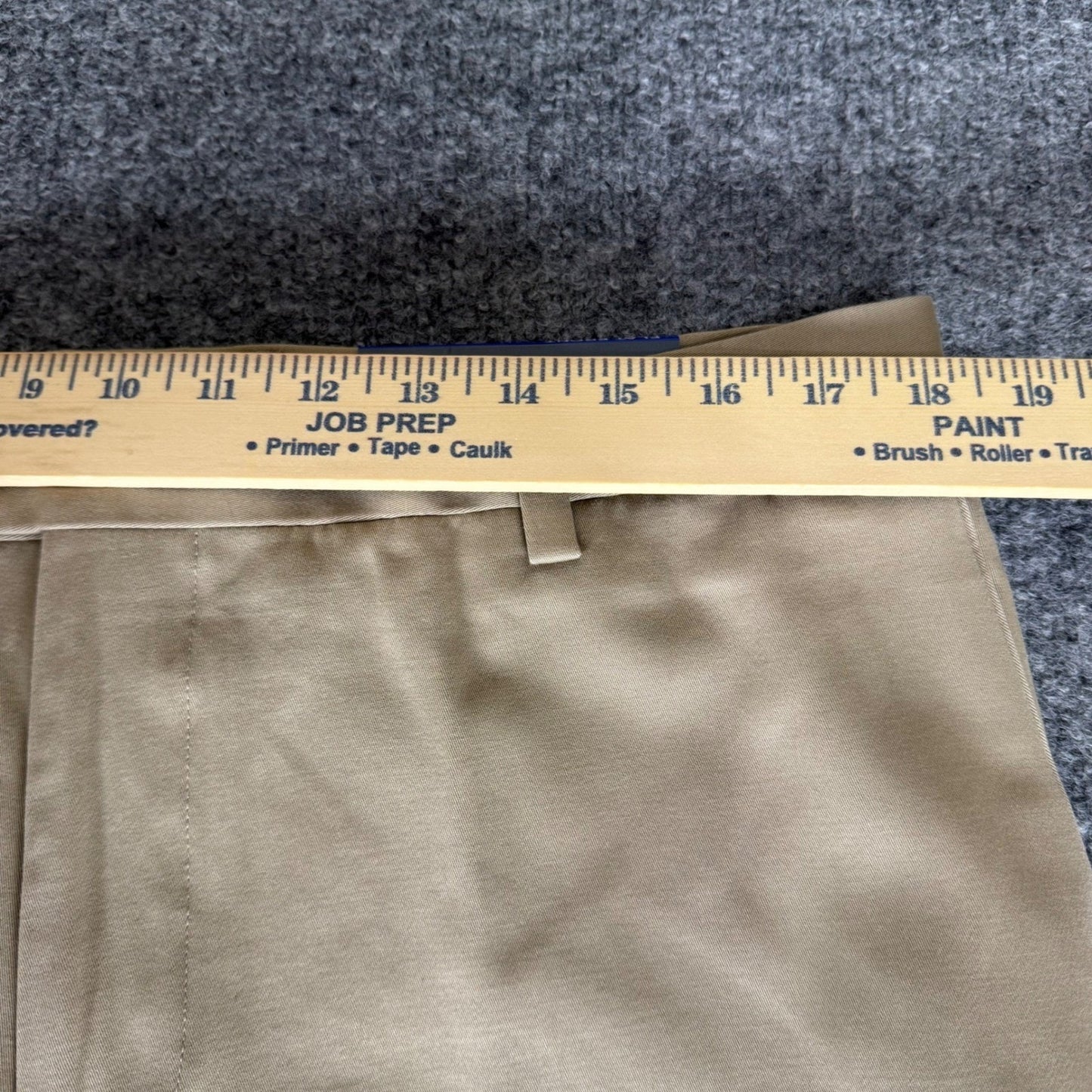 Kirkland Signature Mens Non Iron Khaki Chinos Classic Fit 36x34 Tan Casual Pants