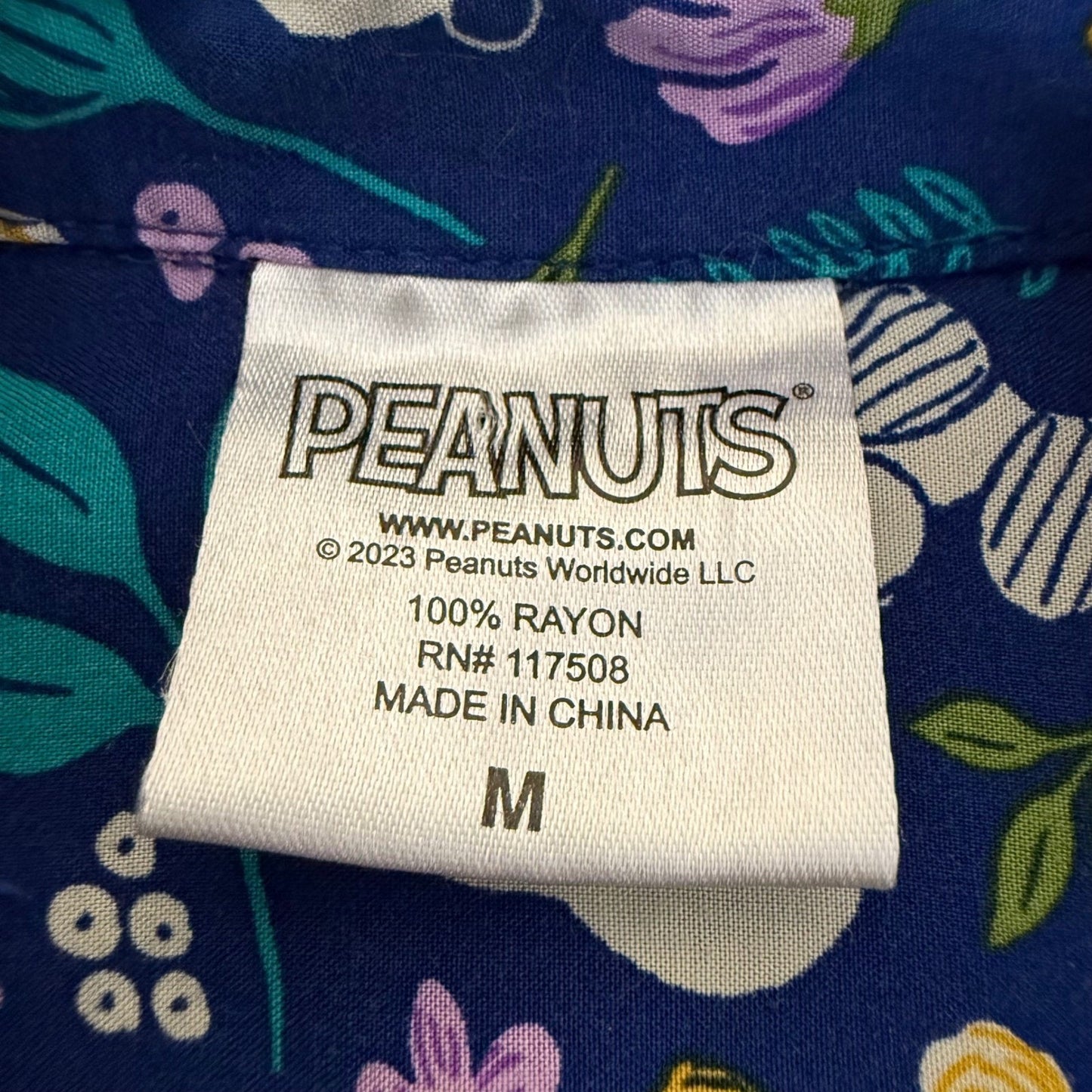 Peanuts Snoopy Hawaiian Shirt Mens Medium Floral Rayon Short Sleeve Cartoon AOP