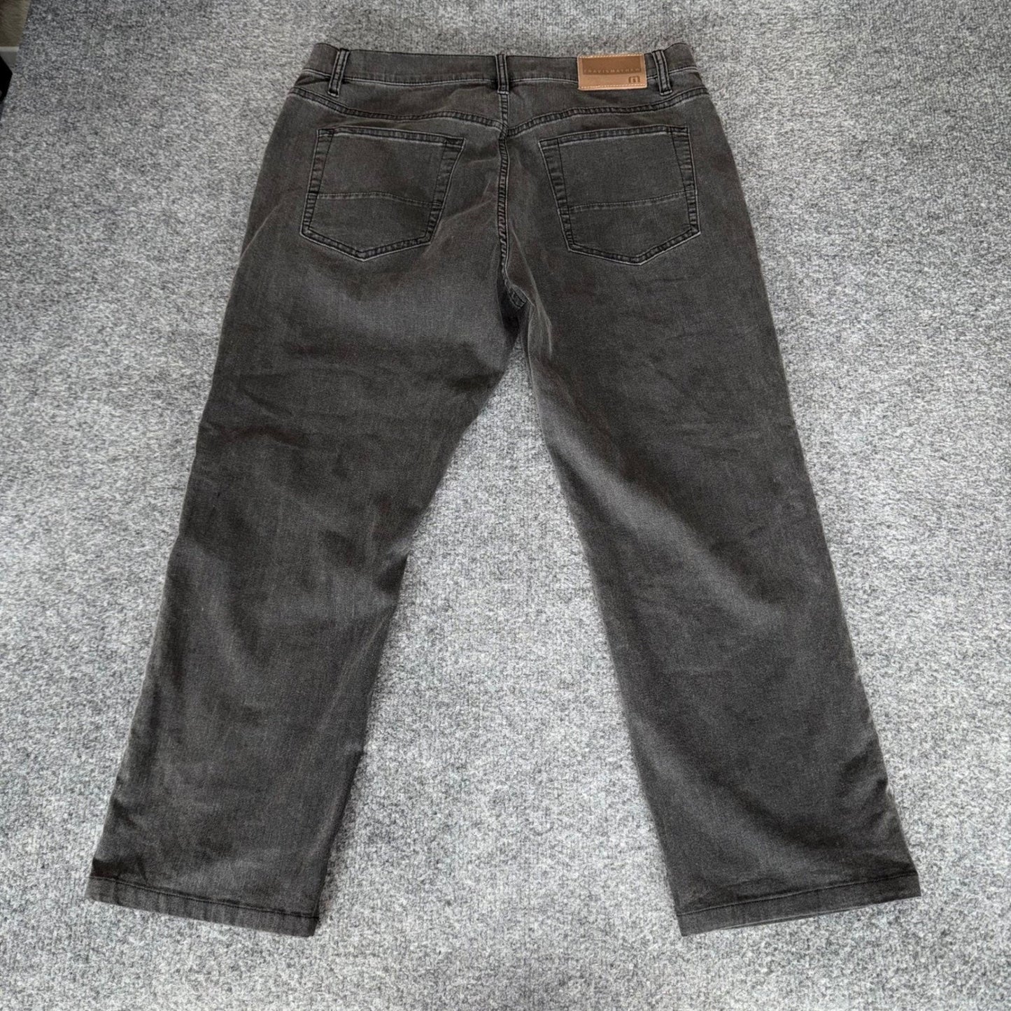 Travis Mathew Legacy Featherweight Jeans Mens 33x25 Stretch Golf Casual Denim