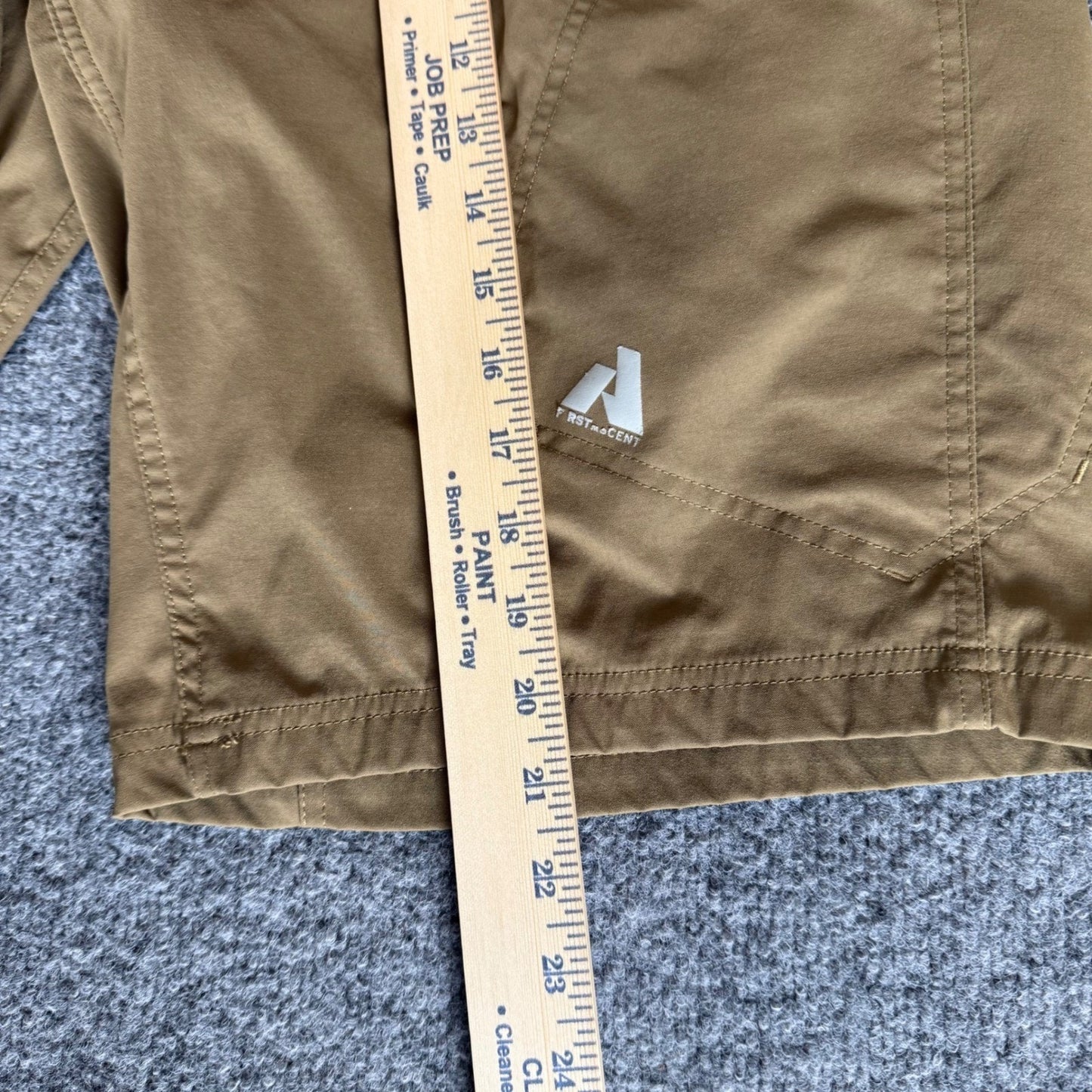Eddie Bauer First Ascent Cargo Shorts Mens 42 Khaki Hiking Outdoor Trail