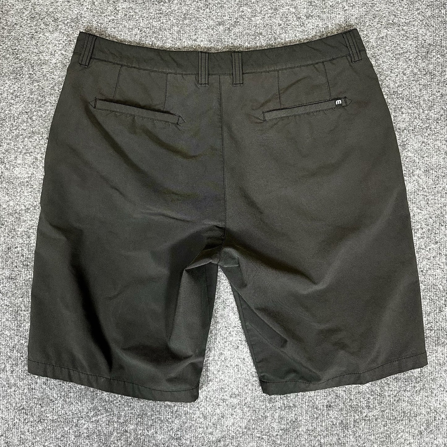 Travis Mathew Shorts Mens 38 Black Golf Chino 10" Performance High Rise Adult