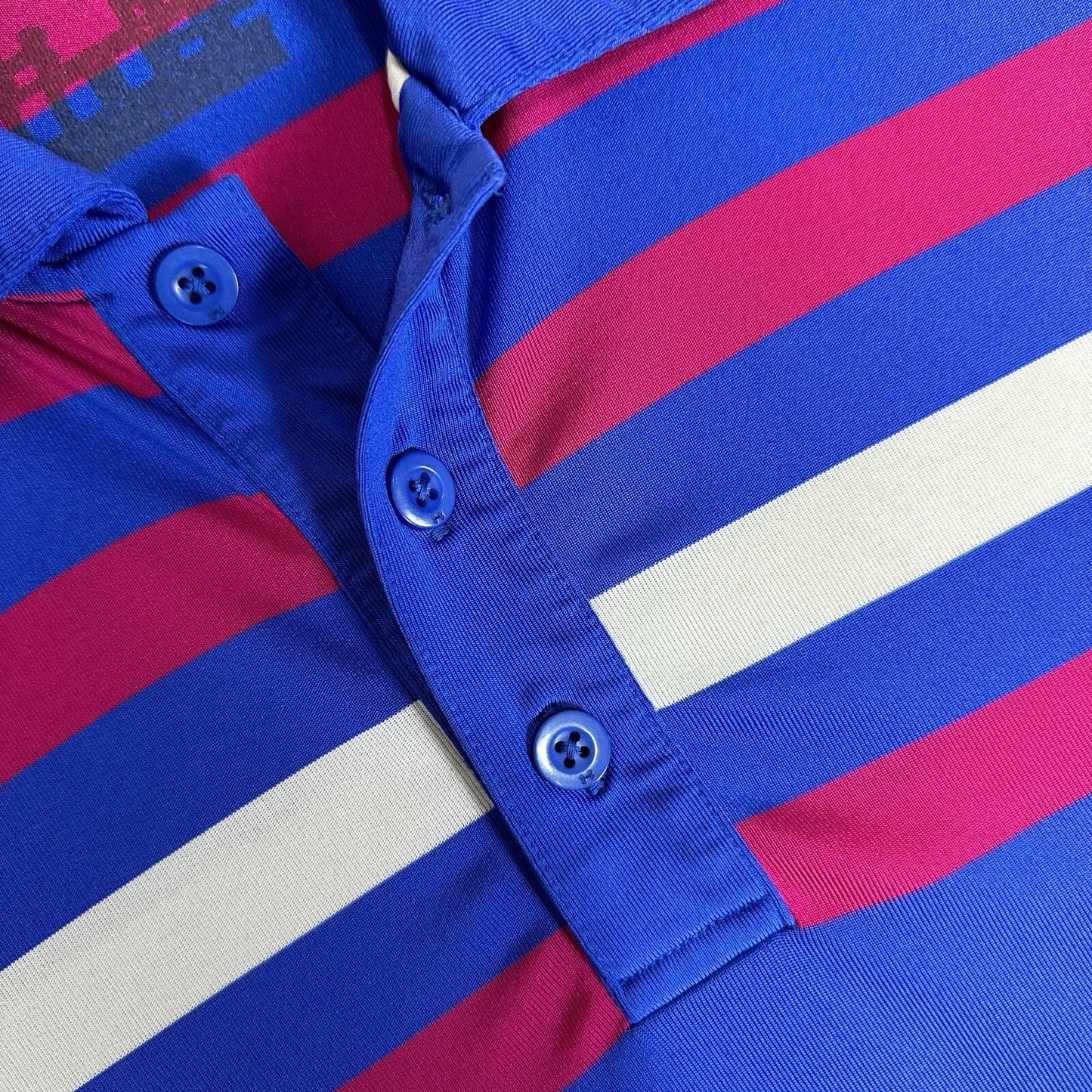 Under Armour Polo Shirt Mens Medium Blue Pink Striped Loose Golf Short Sleeve