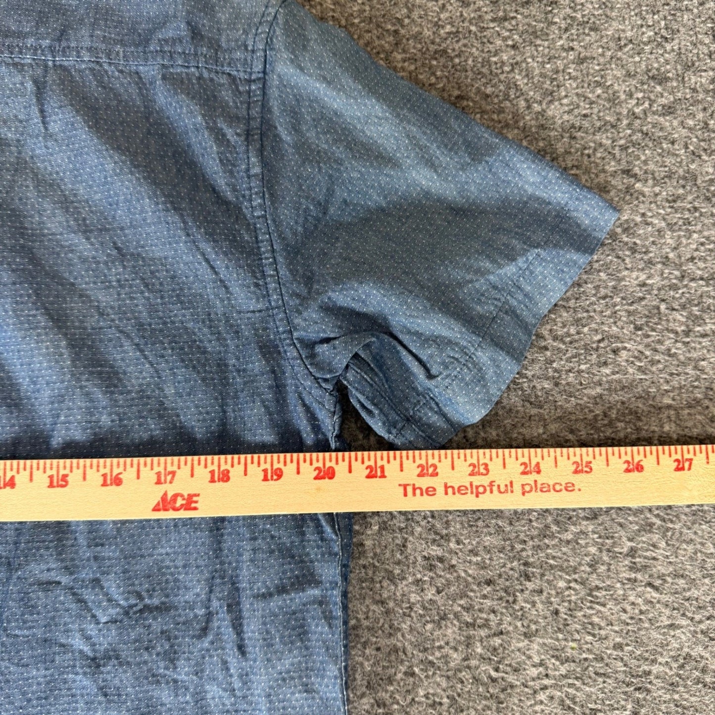 Rhythm. Huckberry Mens Medium Micro Dot Blue Cotton Short Sleeve Button Up Shirt