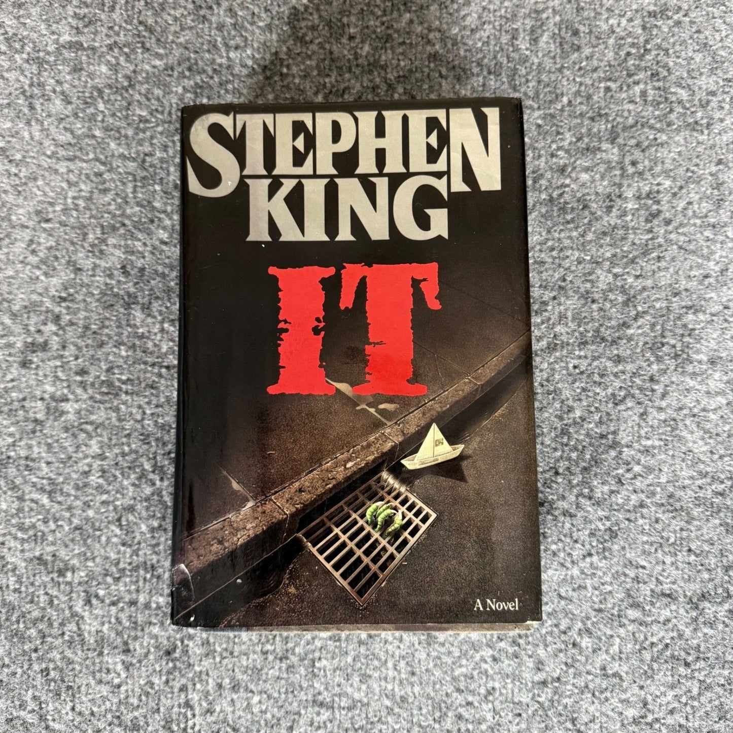 Stephen King IT First Edition First Printing 1986 Viking Hardcover Horror Novel