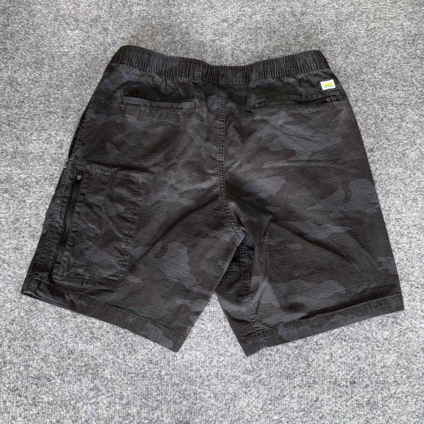 Vuori Ripstop Short Men L Large Black Camo V370 Hiking Training Gym Athletic Run