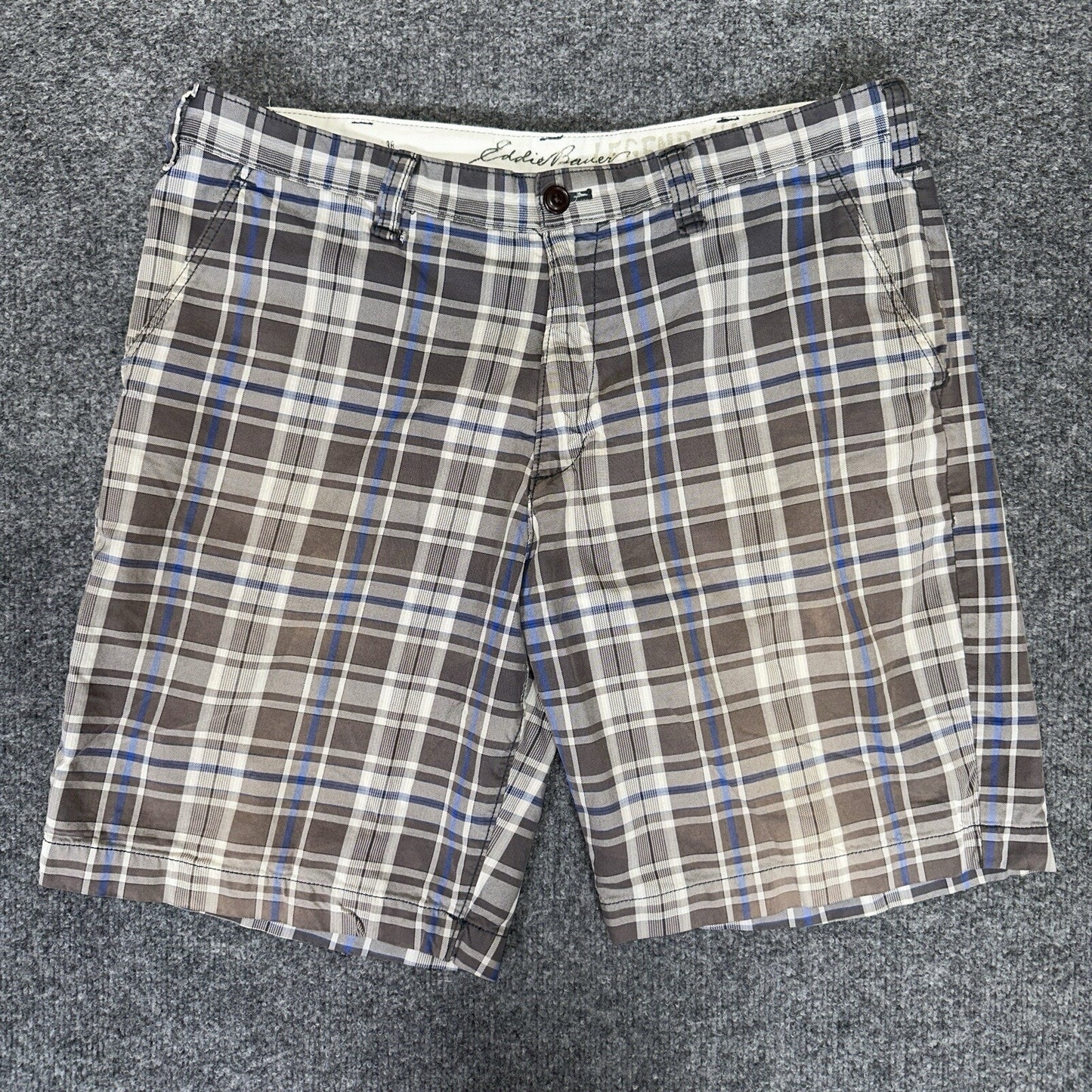 Eddie Bauer Shorts Mens 38 (36x9) Blue Grey Plaid Legend Wash Flat Front Adult