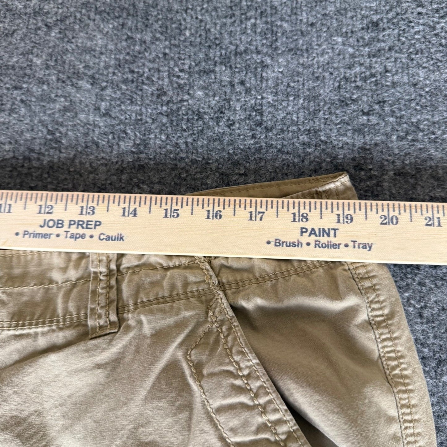 Unionbay Cargo Shorts Mens 38x10 Beige Casual High Rise Outdoor Hiking Utility