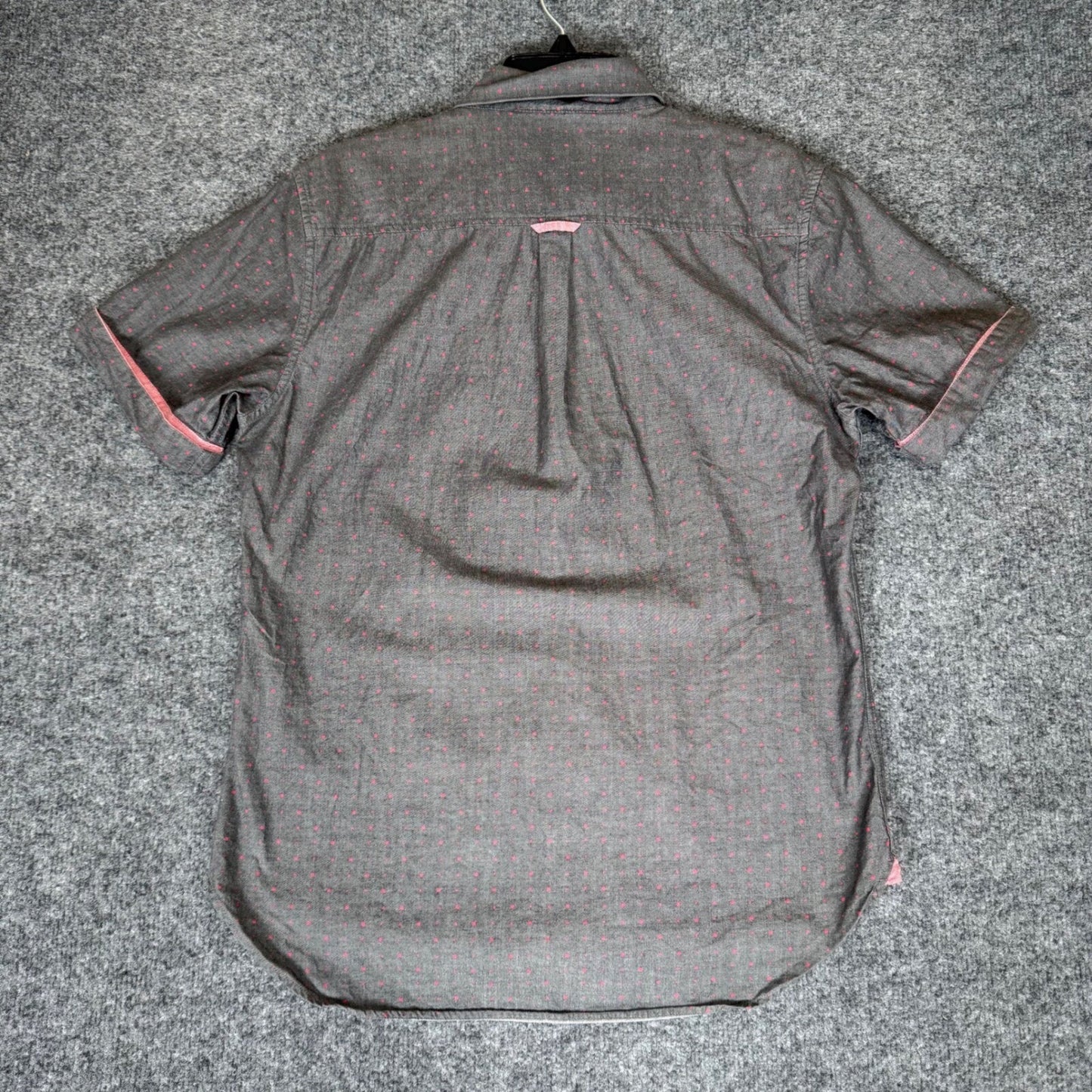 7 Diamonds Button Down Shirt Men Medium Gray Pink Dot Short Sleeve Casual Modern