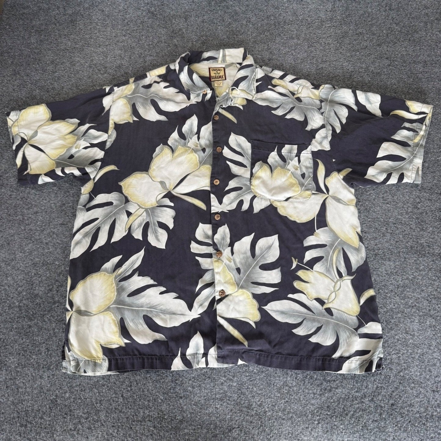 Tommy Bahama Hawaiian Shirt Mens XL Silk Aloha Floral Short Sleeve Casual Resort