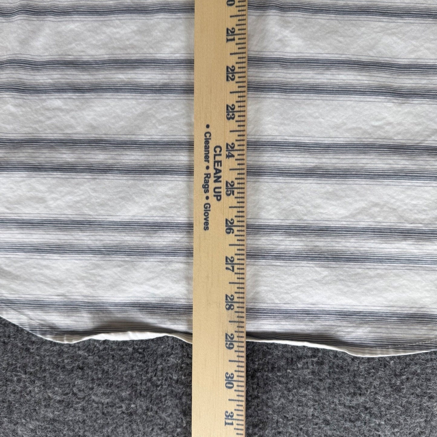 Travis Mathew Shirt Mens Medium Striped Golf Short Sleeve Button Up Casual Top