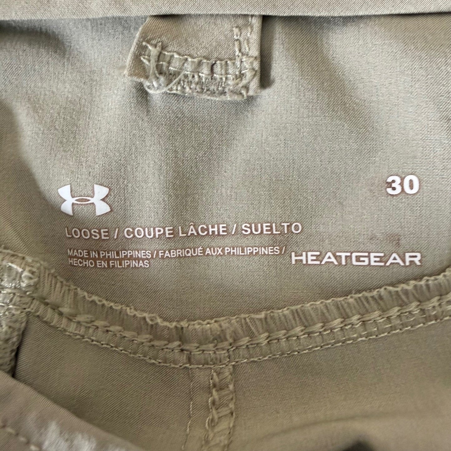 Under Armour HeatGear Tactical Cargo Shorts Mens 30 Tan Khaki Loose Fit Utility
