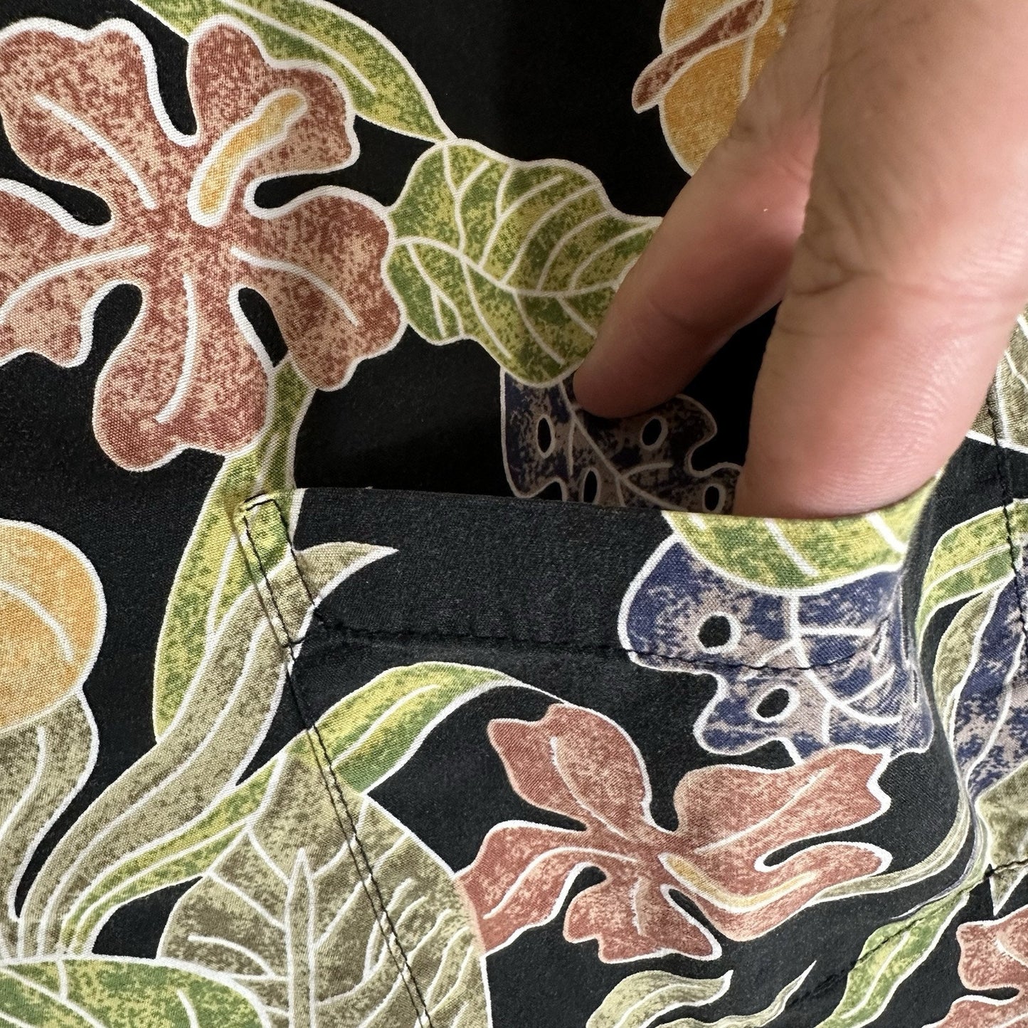 Tori Richard Polo Hawaiian Shirt Mens Large Floral Short Sleeve Pocket VTG Adult
