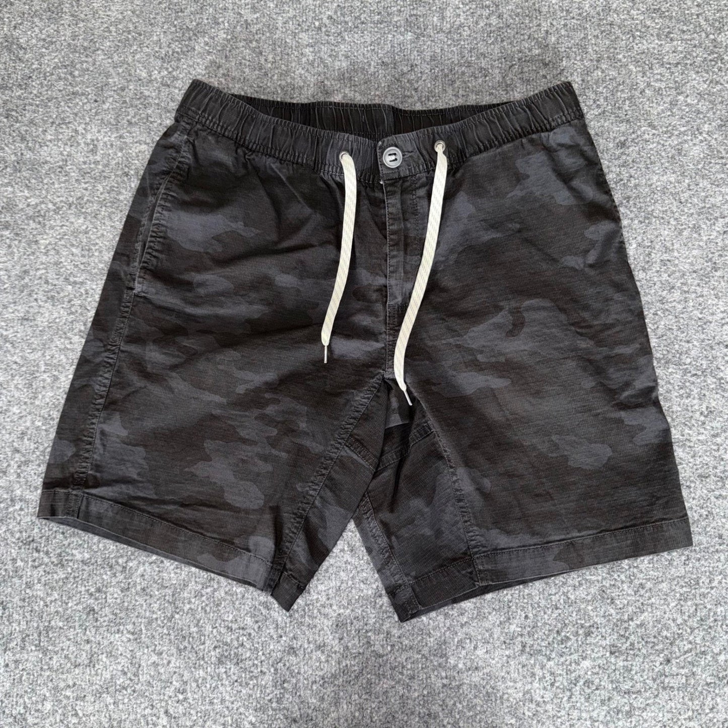 Vuori Ripstop Short Men L Large Black Camo V370 Hiking Training Gym Athletic Run