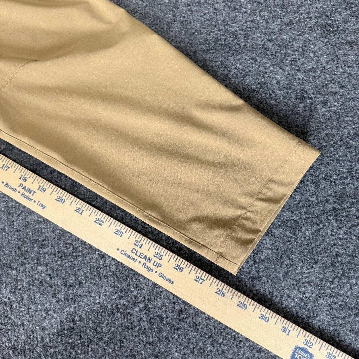 Fabletics Pants Mens 34x28 Tan Chino Stretch Golf Casual Office Travel Comfort