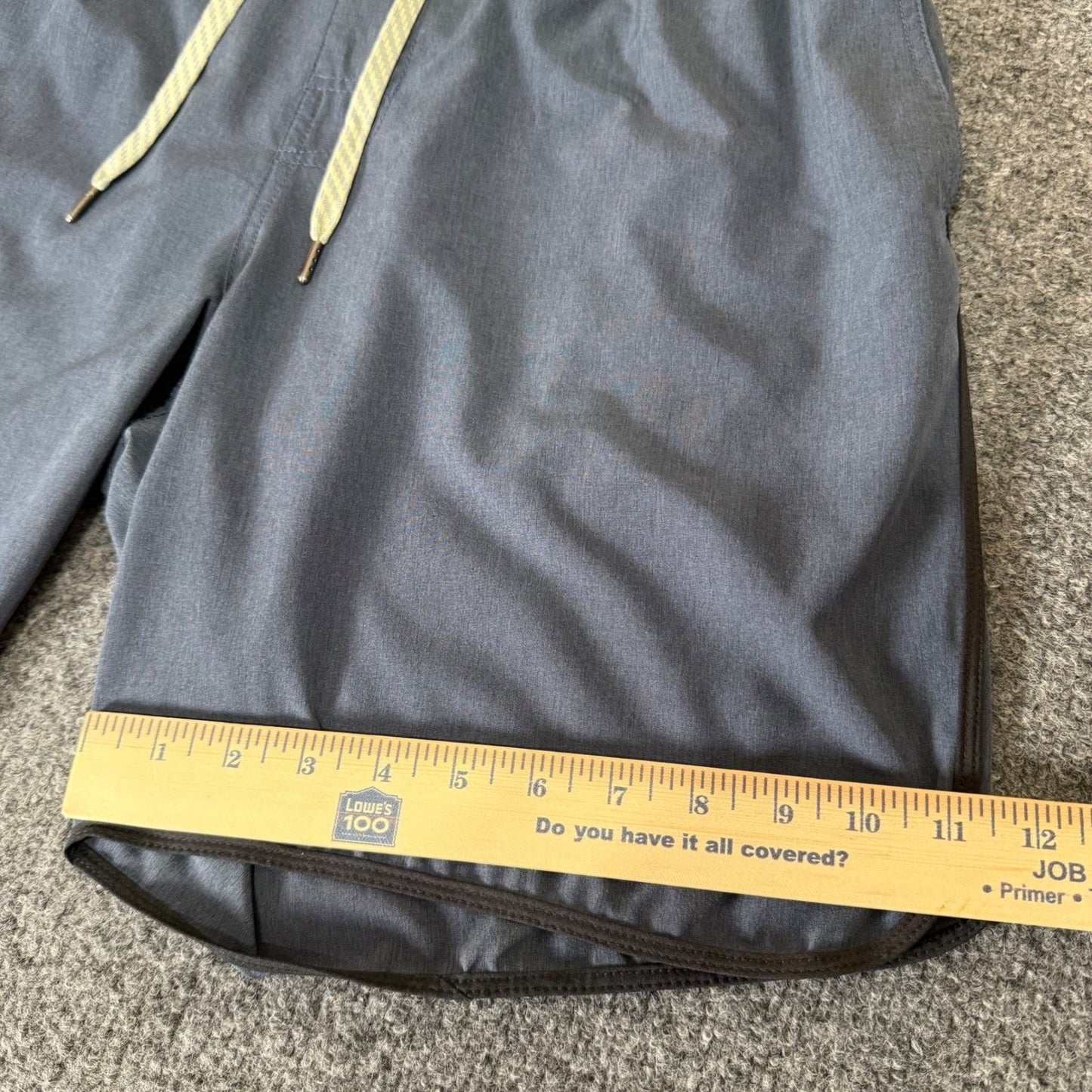 Vuori Banks Performance Shorts Mens XL Blue 4-Way Stretch Athletic Hybrid Casual