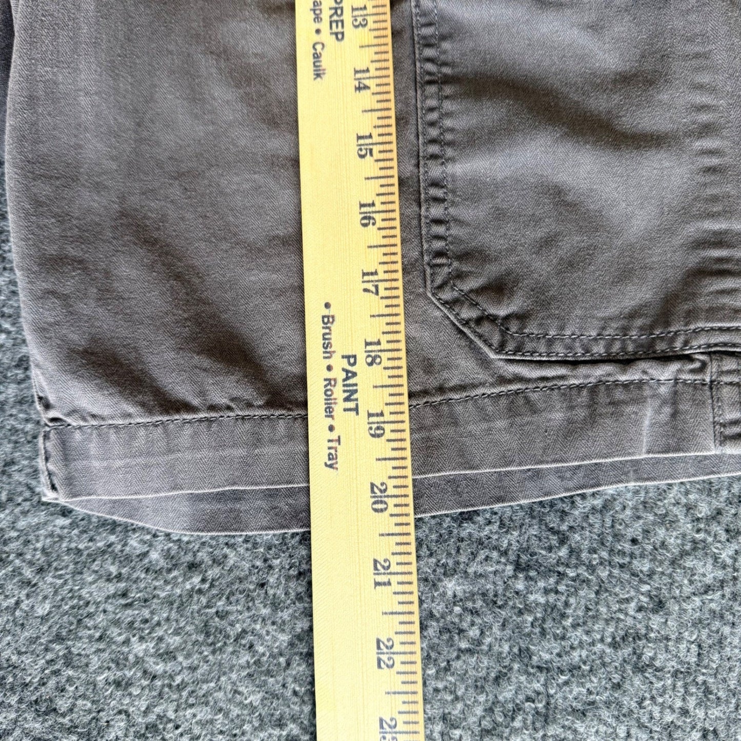 Vans Cargo Shorts Mens Size 30 Gray Casual Skate Streetwear Utility Y2K Grunge