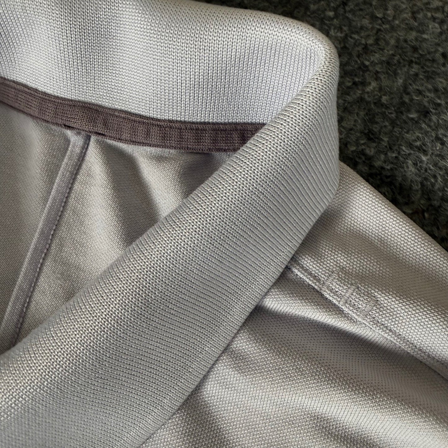 Lululemon Polo Shirt Mens Medium Lavender Short Sleeve Performance Athletic Golf