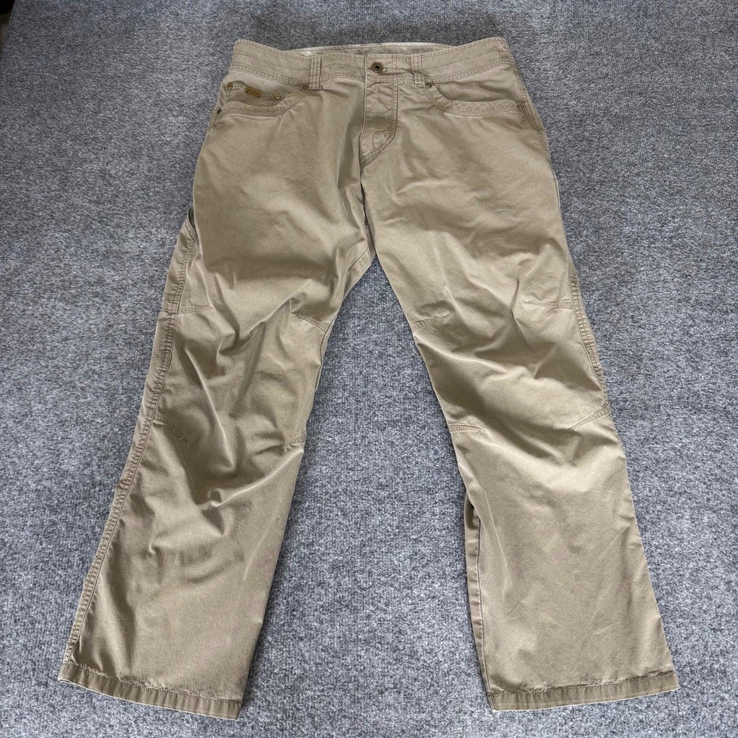 KUHL Revolvr Pants Mens 36x30 Brown Cargo Outdoor Hiking Trail Durable Utility