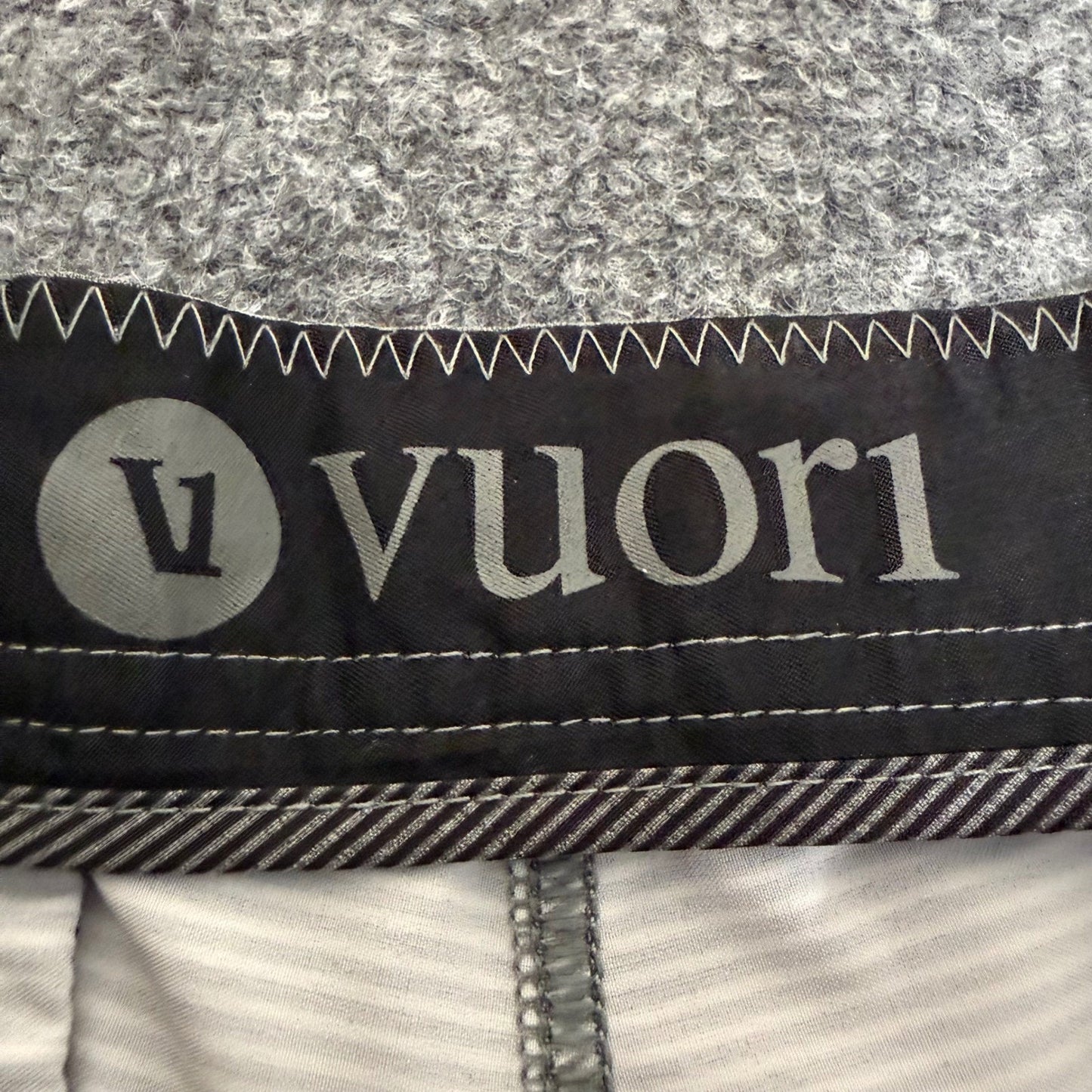 Vuori Board Short Mens 36 Striped Casual Swim Surf Everyday Comfort Soft Stretch