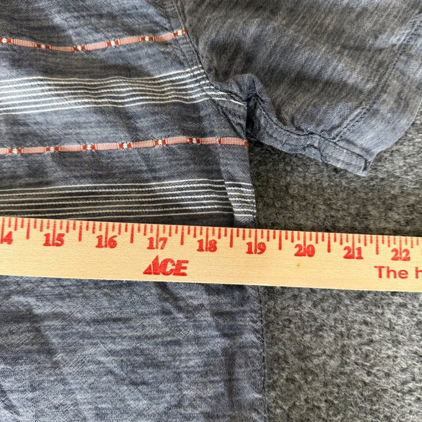 Vans Shirt Mens Small Blue Striped Button Up Short Sleeve Casual Skate Surf