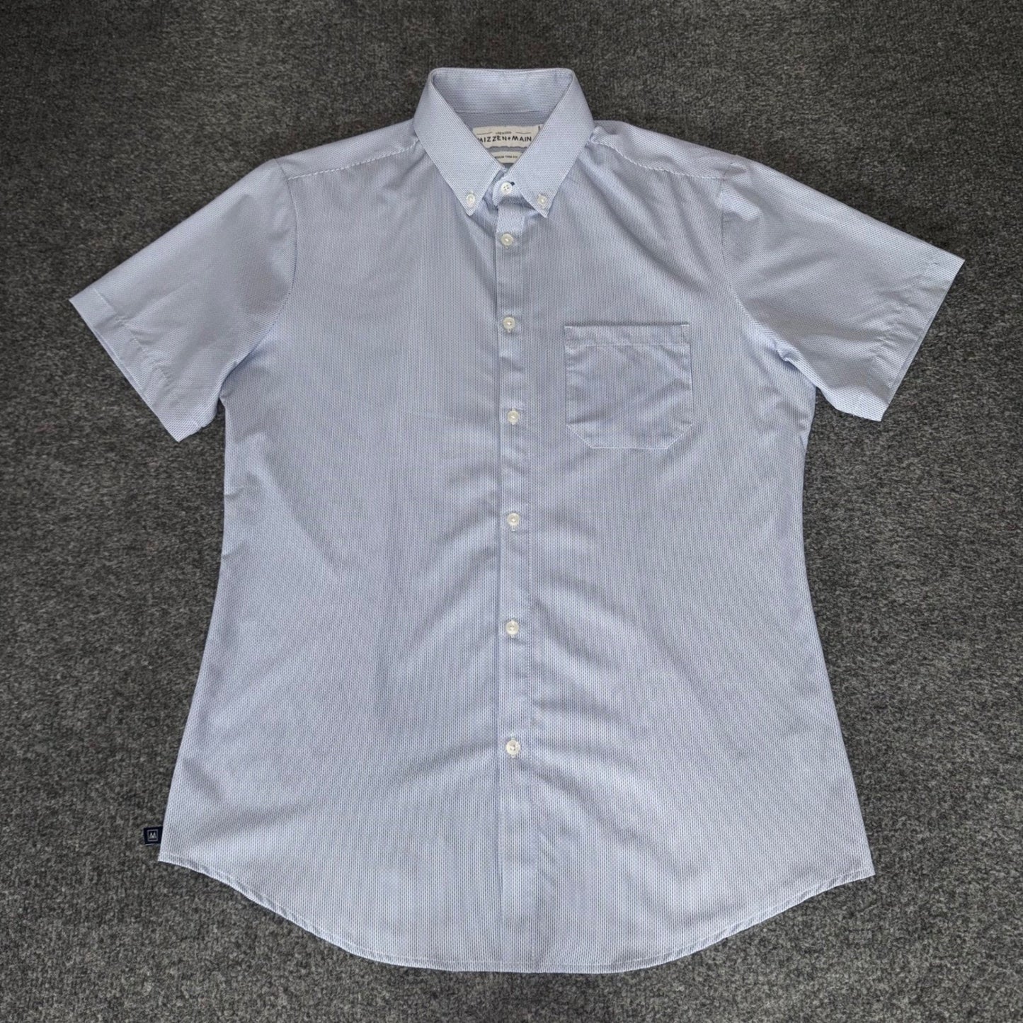 Mizzen+Main Mens Medium Trim Fit Short Sleeve Button Down Shirt Blue Performance