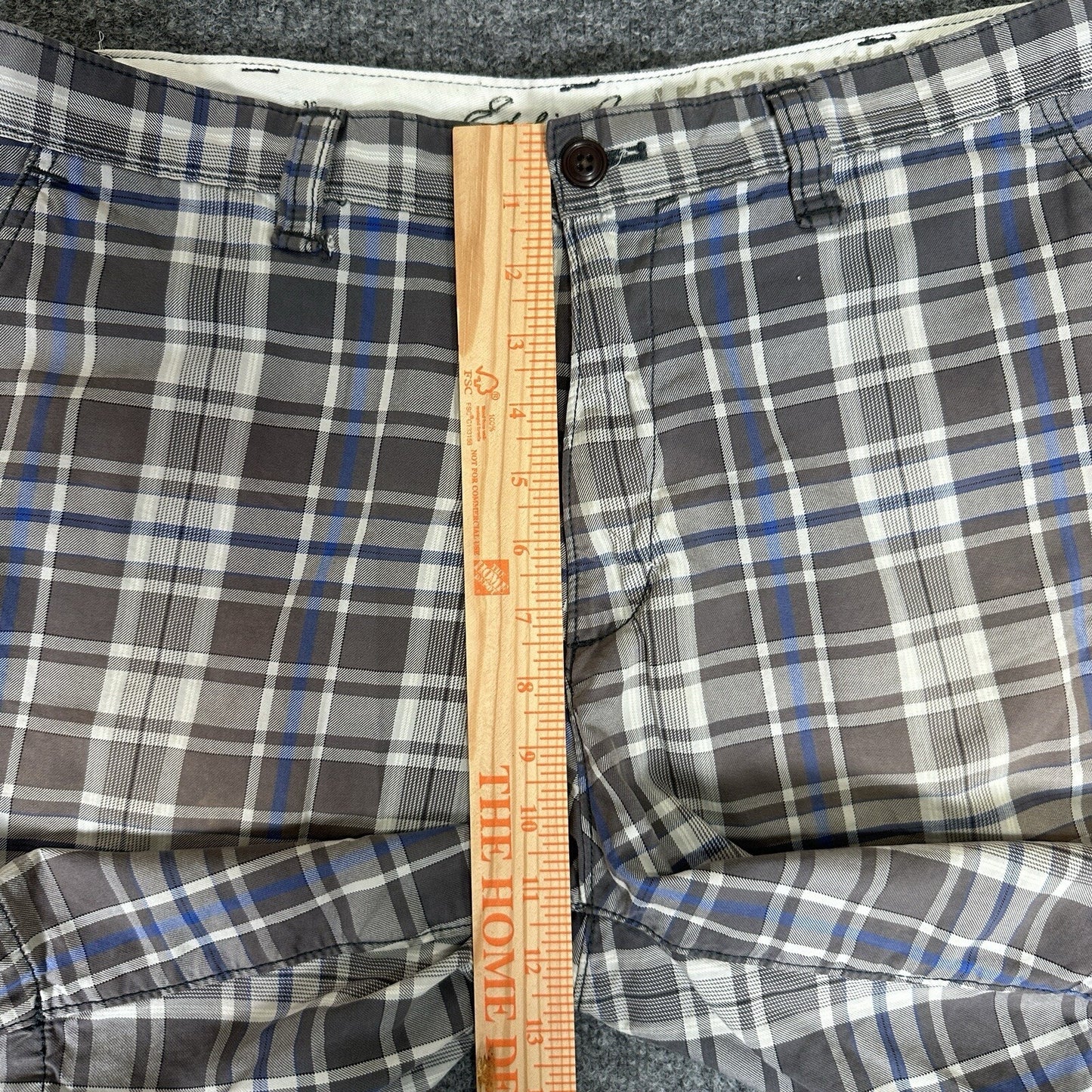 Eddie Bauer Shorts Mens 38 (36x9) Blue Grey Plaid Legend Wash Flat Front Adult