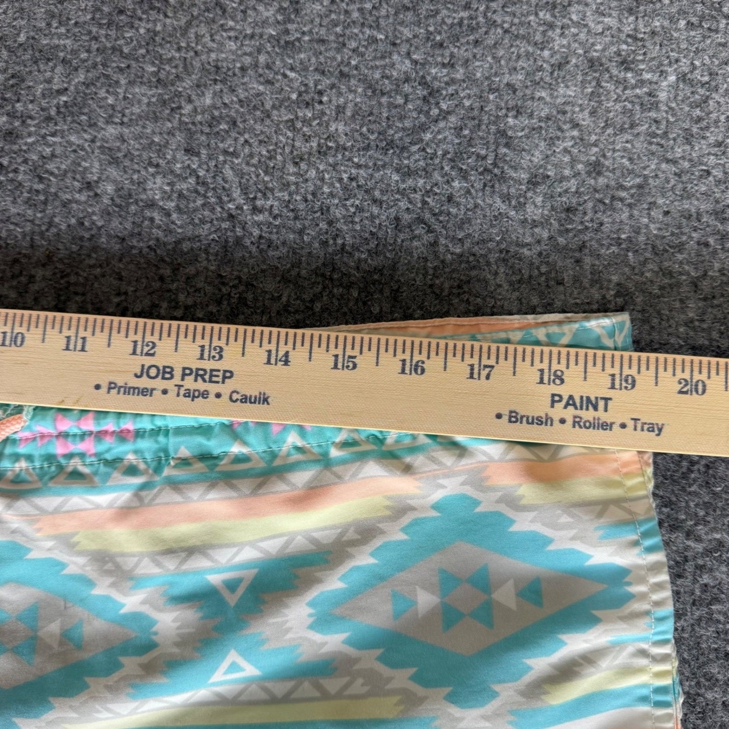 Chubbies Swim Trunks Mens L 38x5.5 Geometric Shorts Quick Dry Lined Drawstring