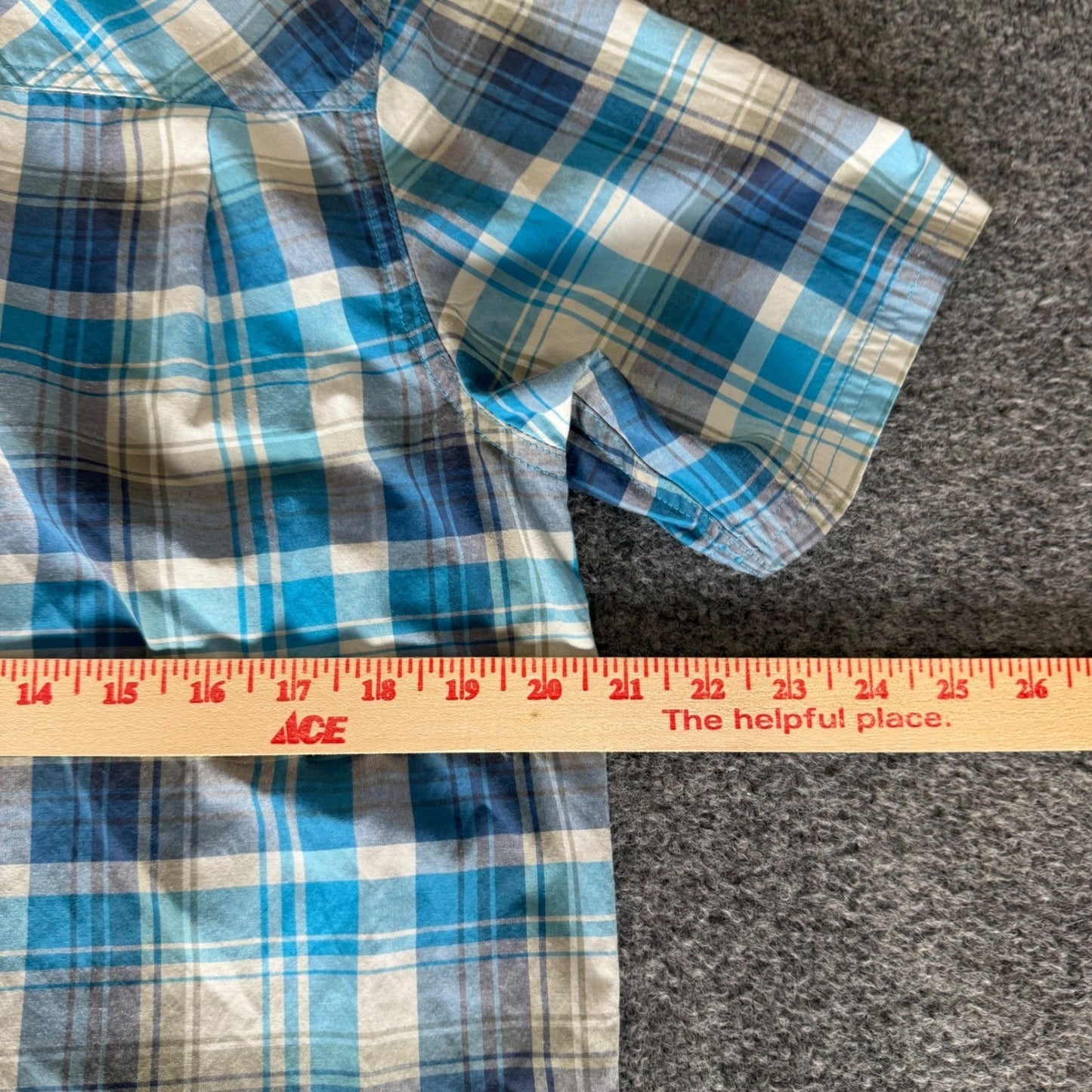 Outdoor Research Seapine Mens Shirt Medium Blue Plaid Short Sleeve Button Up
