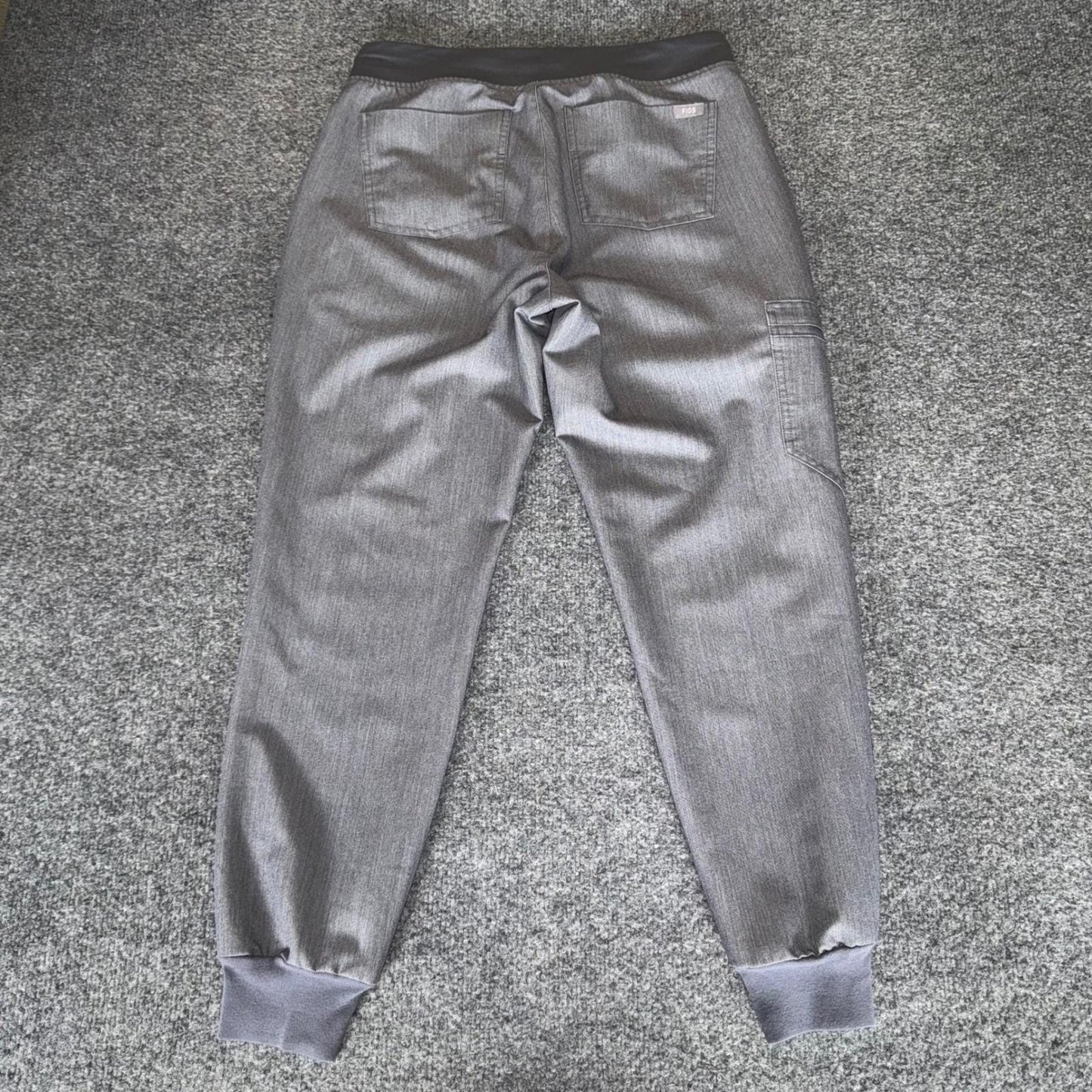 FIGS Zamora Jogger Scrub Pants Womens Small Petite 30x26 Gray Medical Nursing