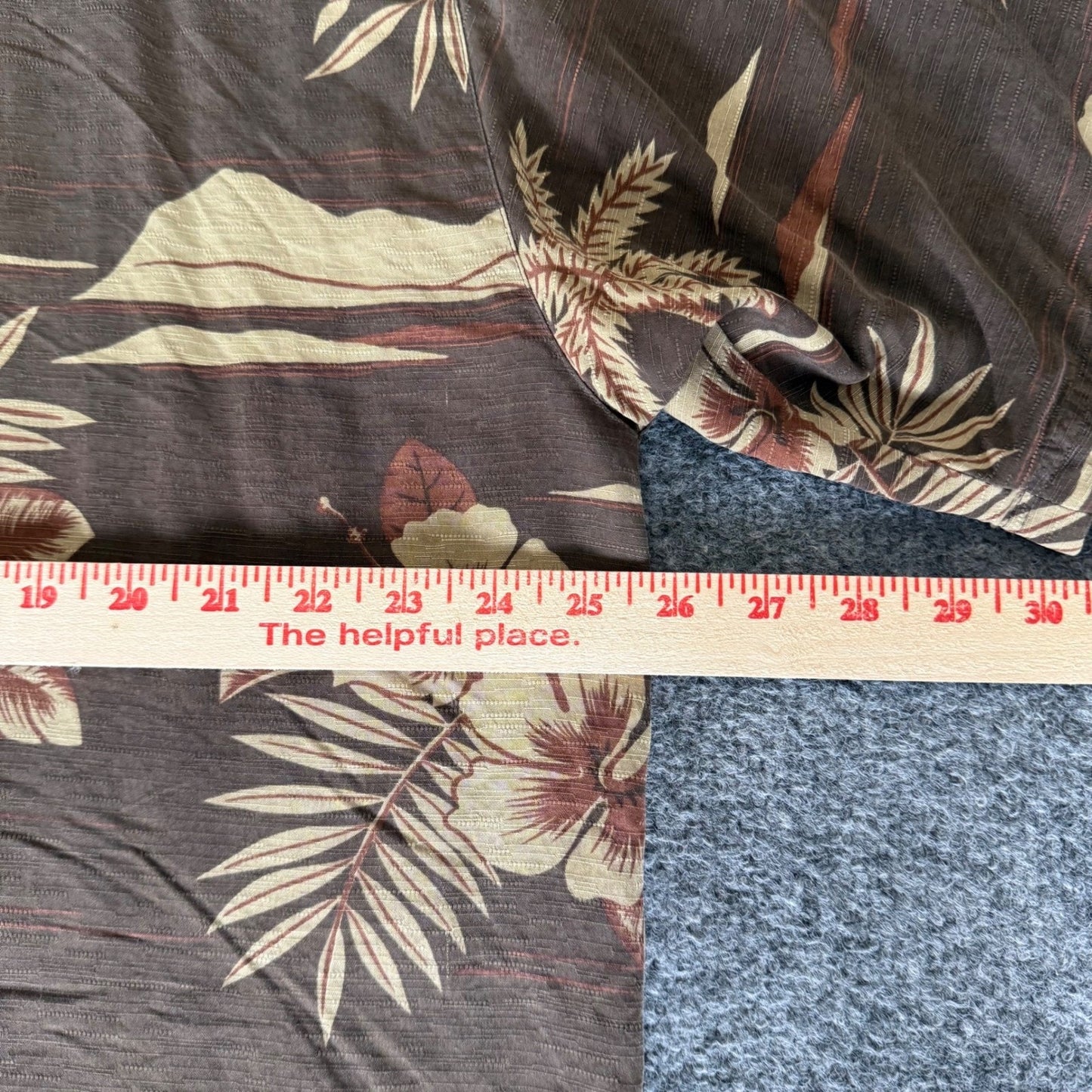 Tommy Bahama Hawaiian Shirt Men XL Brown 100% Silk Palm Tree Floral Aloha Resort