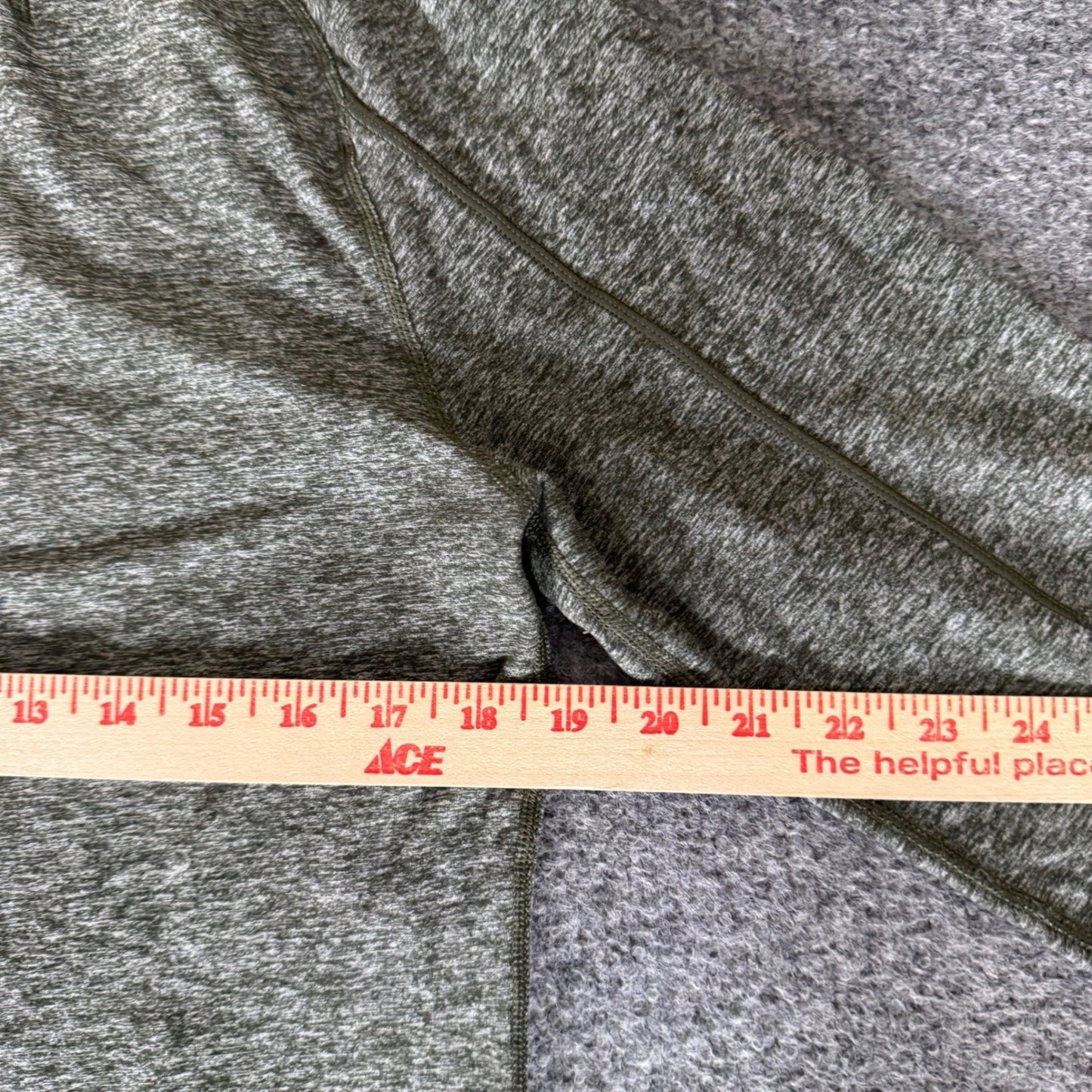 Lululemon Mens Green Small Henley Snap Long Sleeve Shirt Athletic Stretch Gym