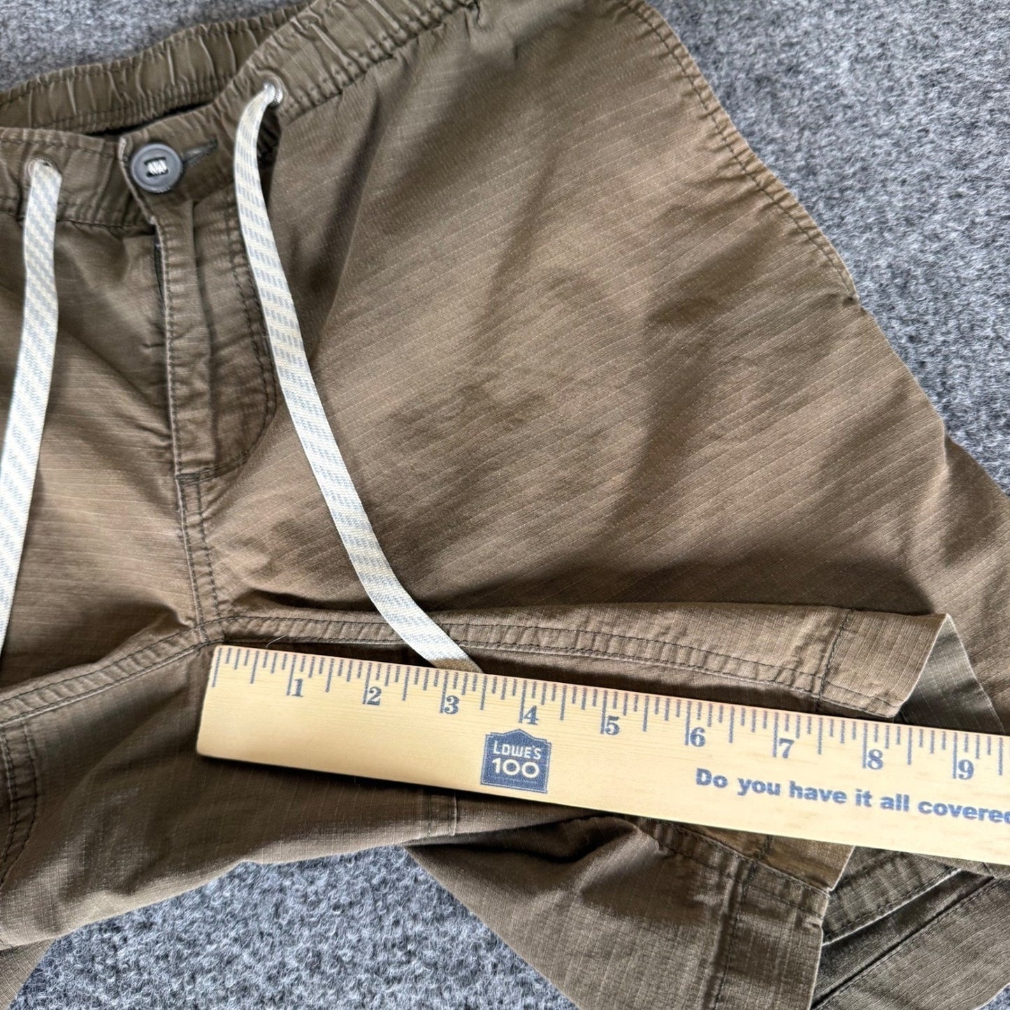 Vuori Ripstop Shorts Mens Small Tan V370 Durable Stretch Outdoor Hiking Casual