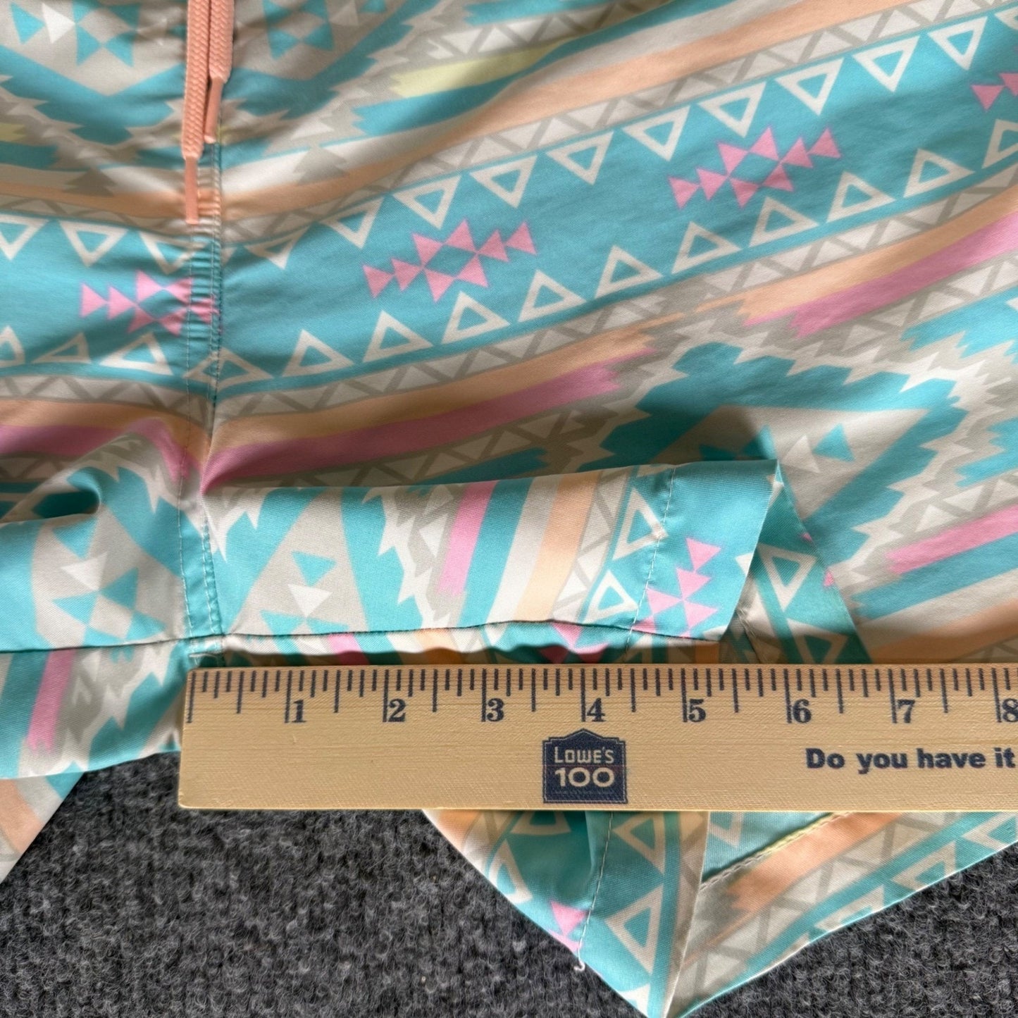 Chubbies Swim Trunks Mens L 38x5.5 Geometric Shorts Quick Dry Lined Drawstring